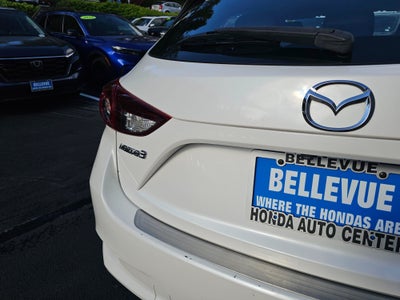2017 Mazda Mazda3 5-Door Touring