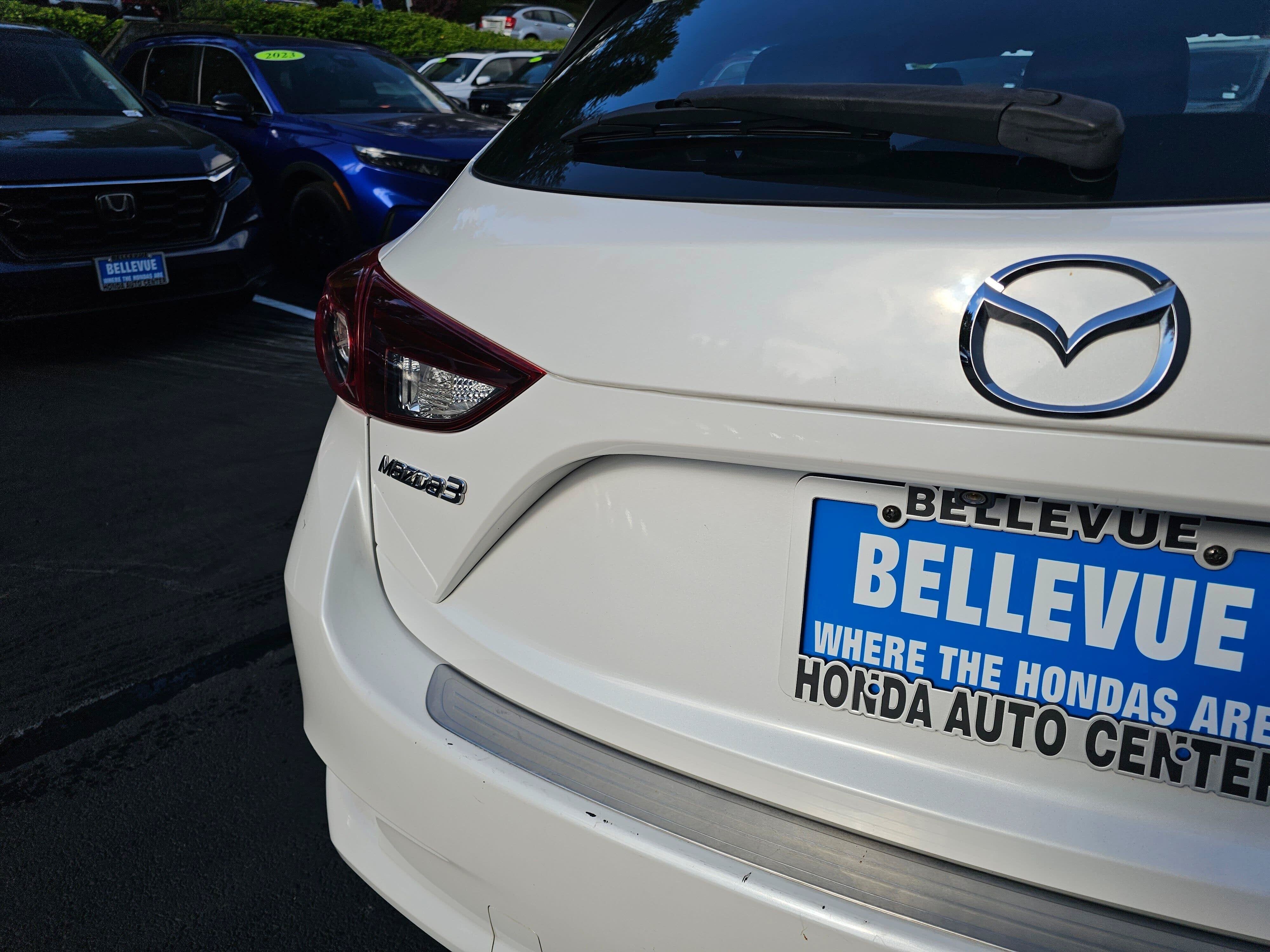2017 Mazda Mazda3 5-Door Touring