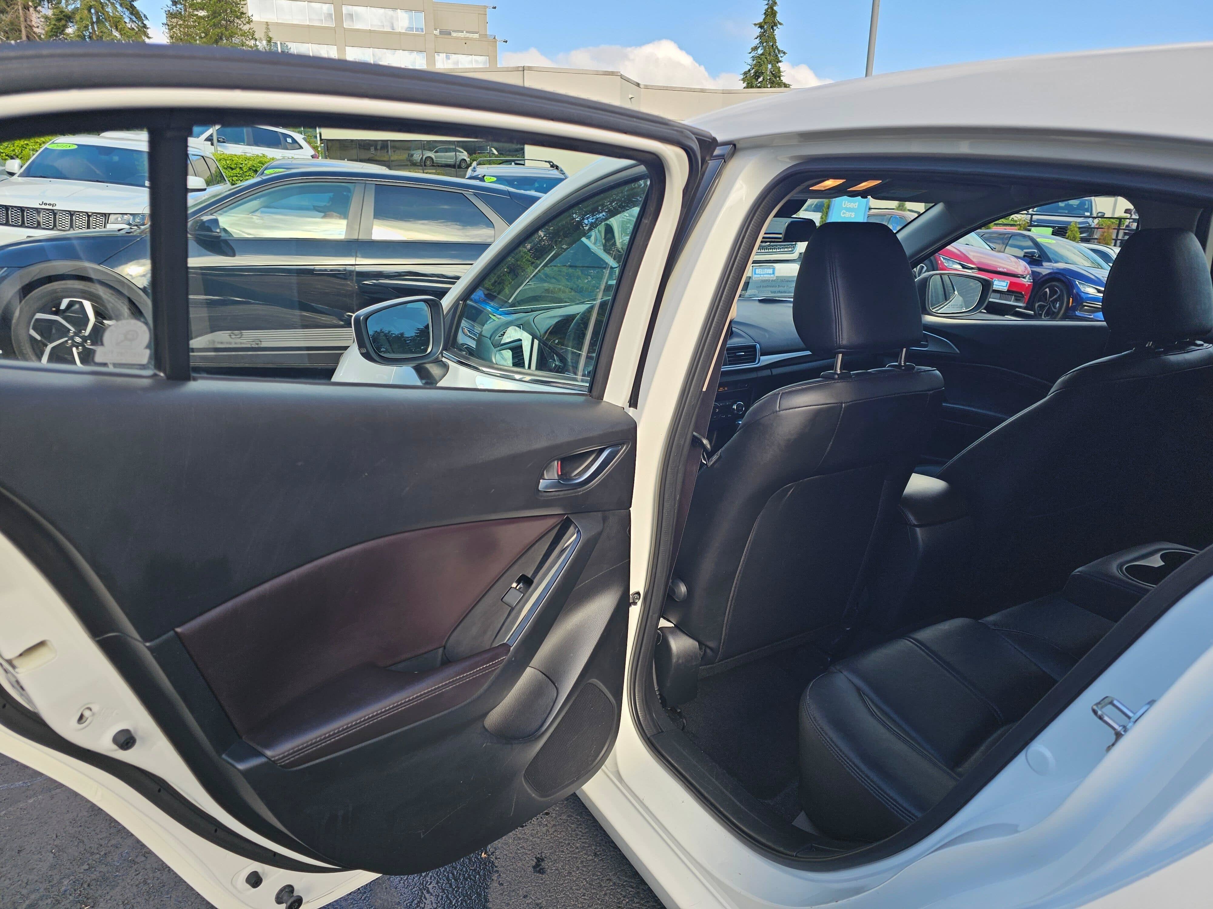 2017 Mazda Mazda3 5-Door Touring