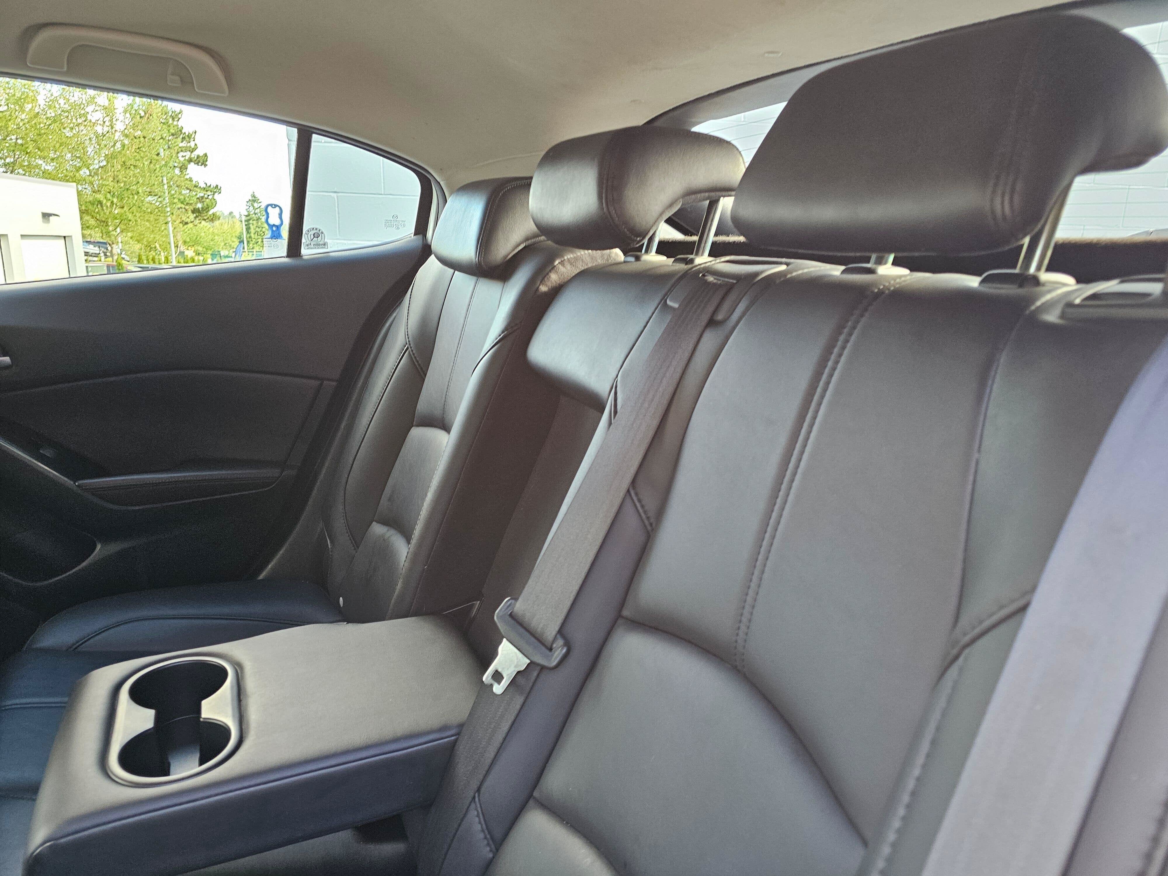 2017 Mazda Mazda3 5-Door Touring