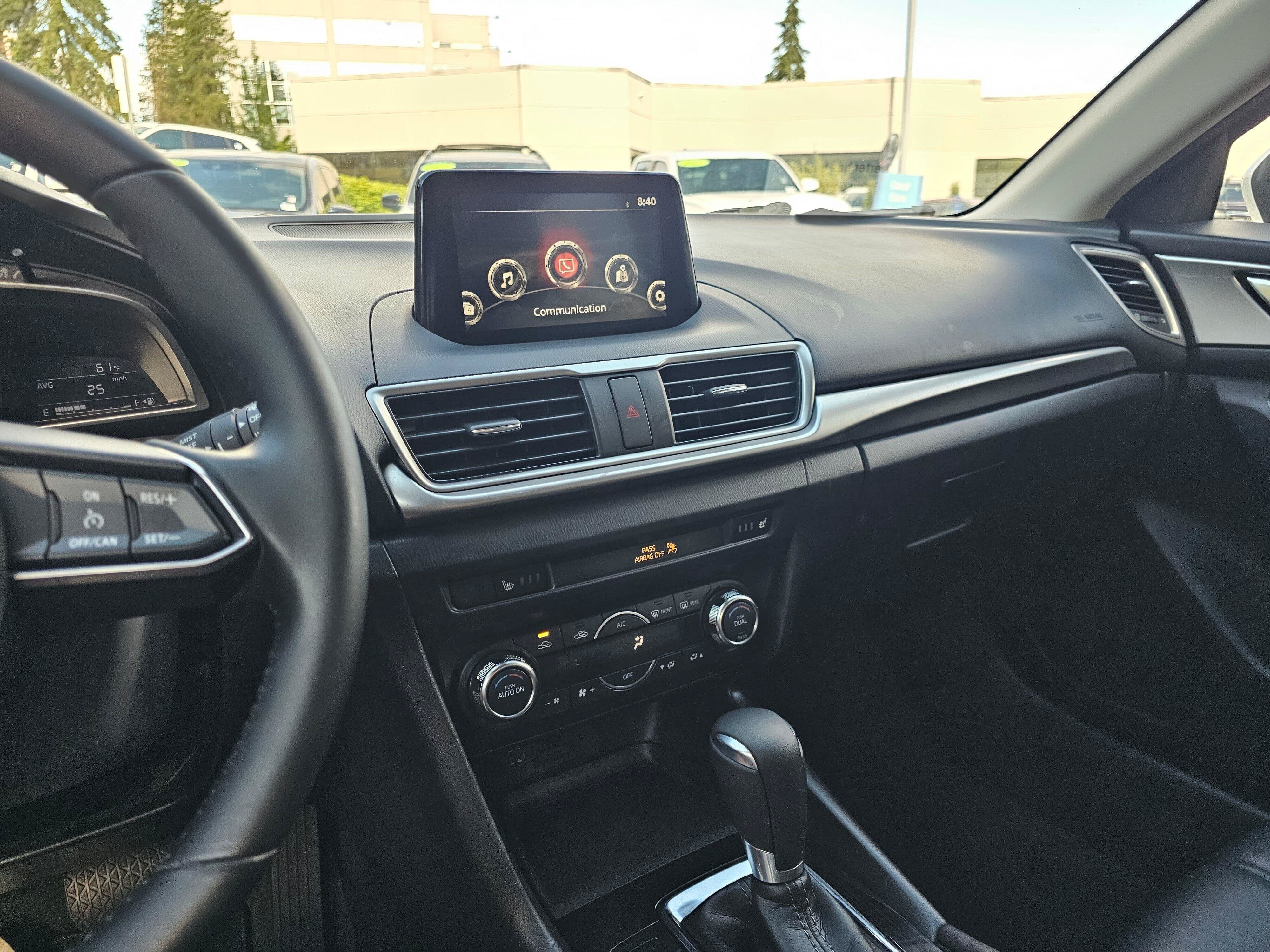 2017 Mazda Mazda3 5-Door Touring