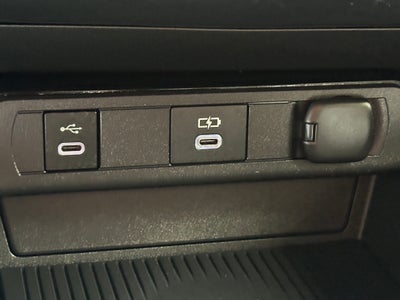 2023 Toyota Prius LE