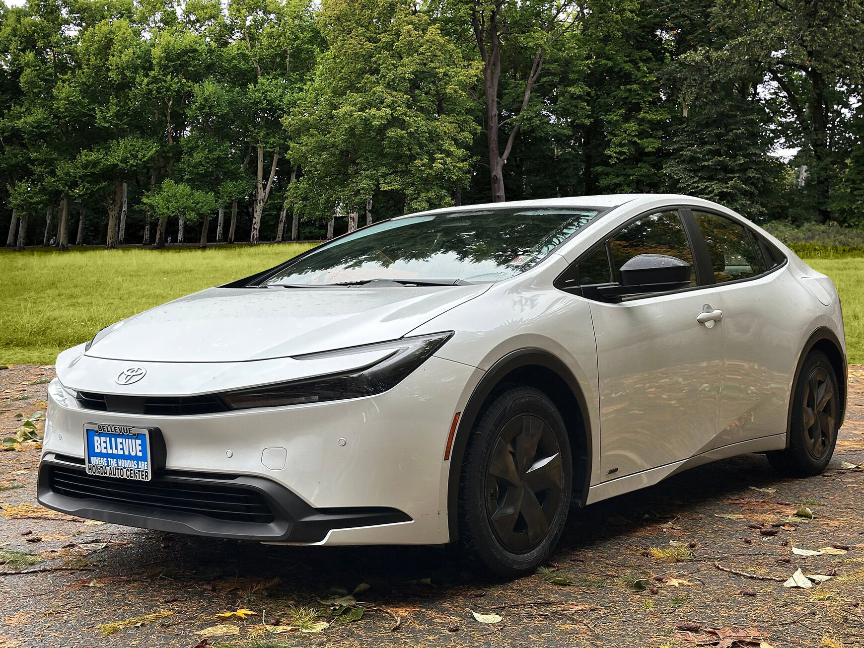 2023 Toyota Prius LE