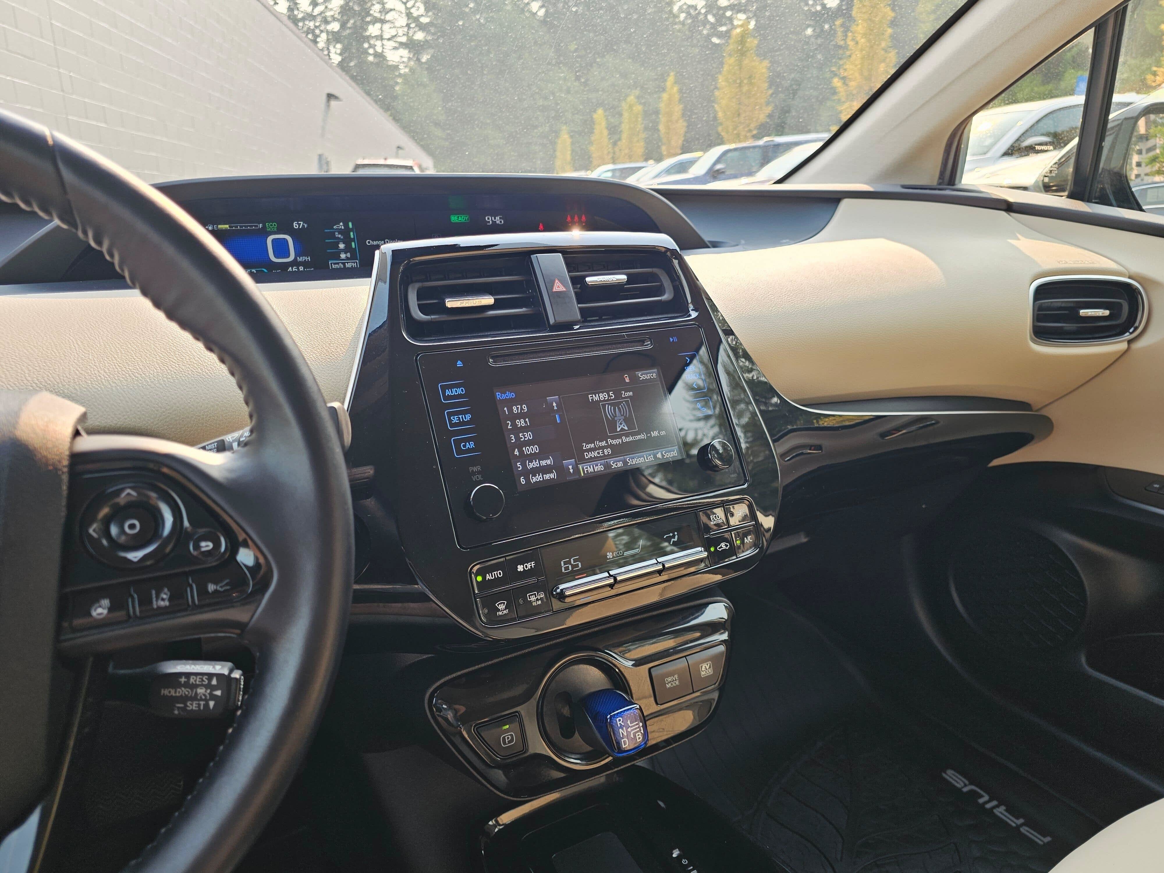 2019 Toyota Prius XLE