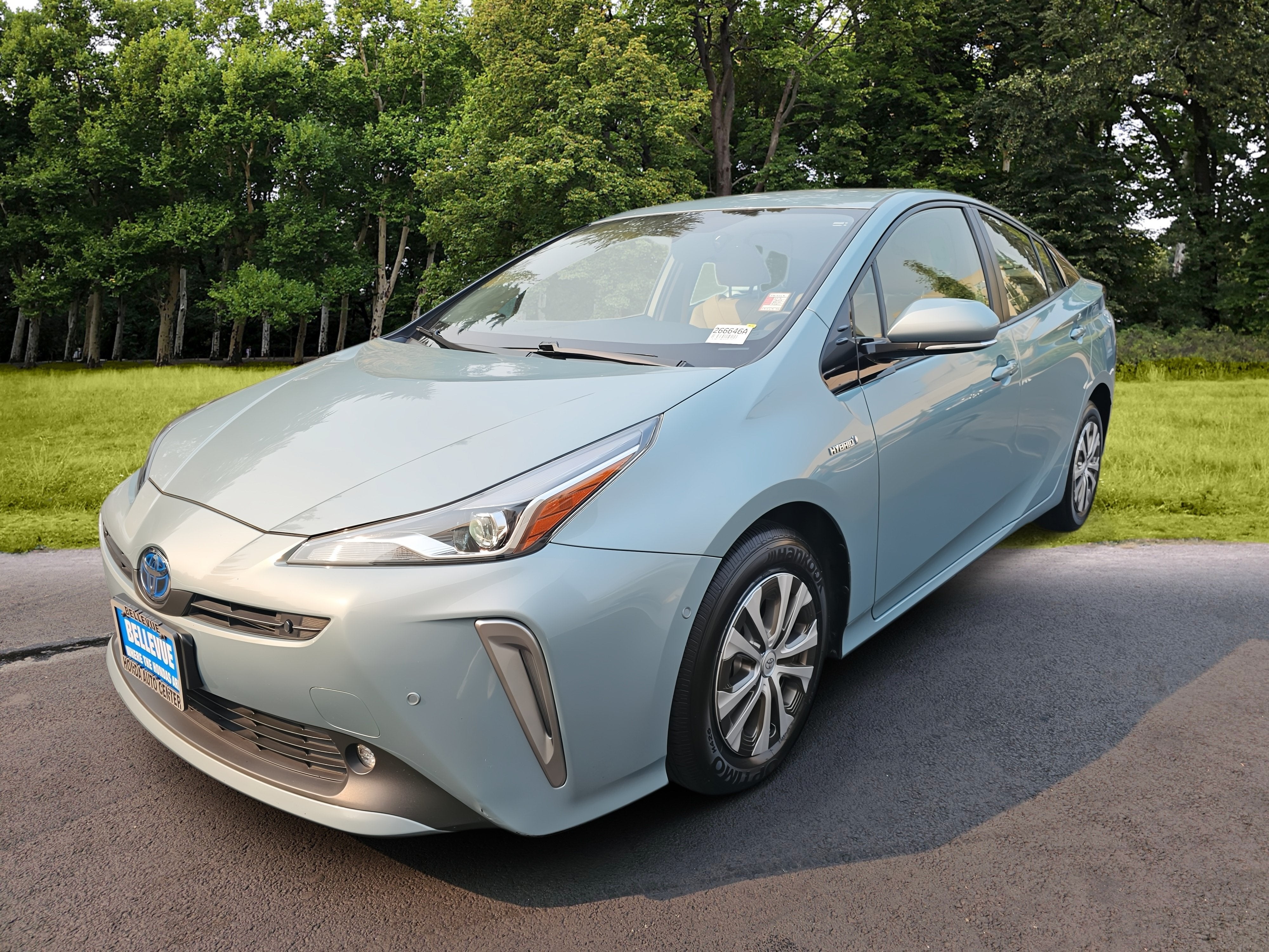 2019 Toyota Prius XLE