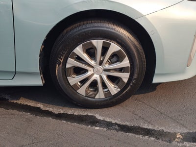 2019 Toyota Prius XLE
