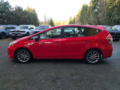 2016 Toyota Prius v Five