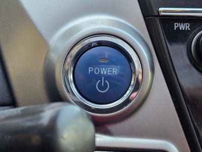 2016 Toyota Prius v Five