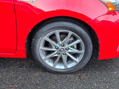 2016 Toyota Prius v Five