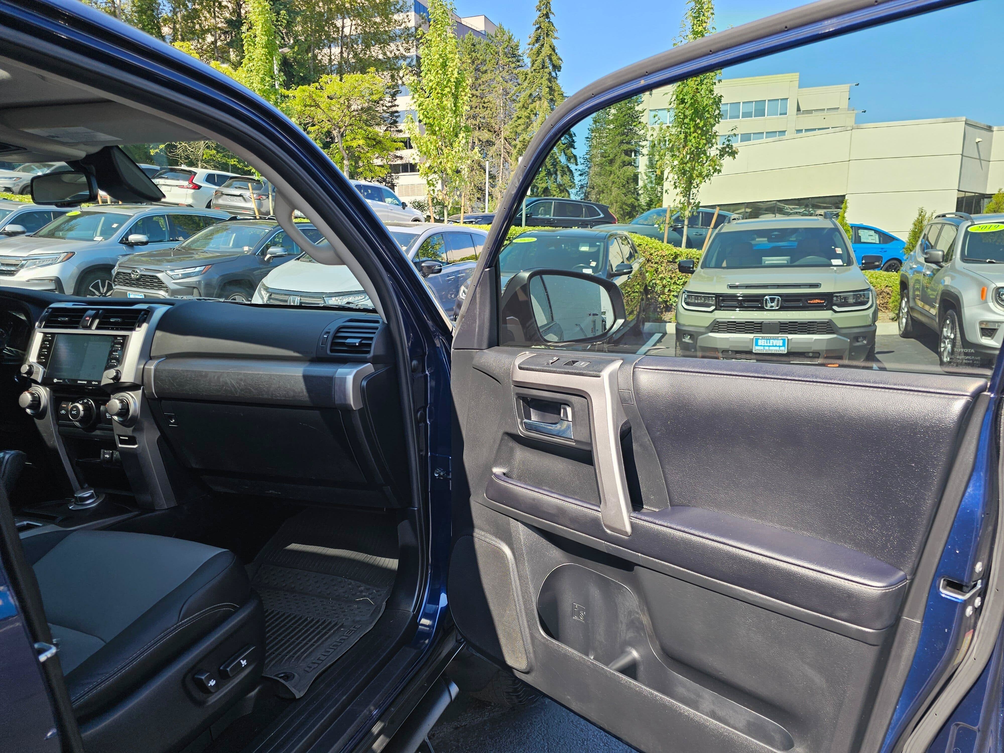2022 Toyota 4Runner SR5 Premium