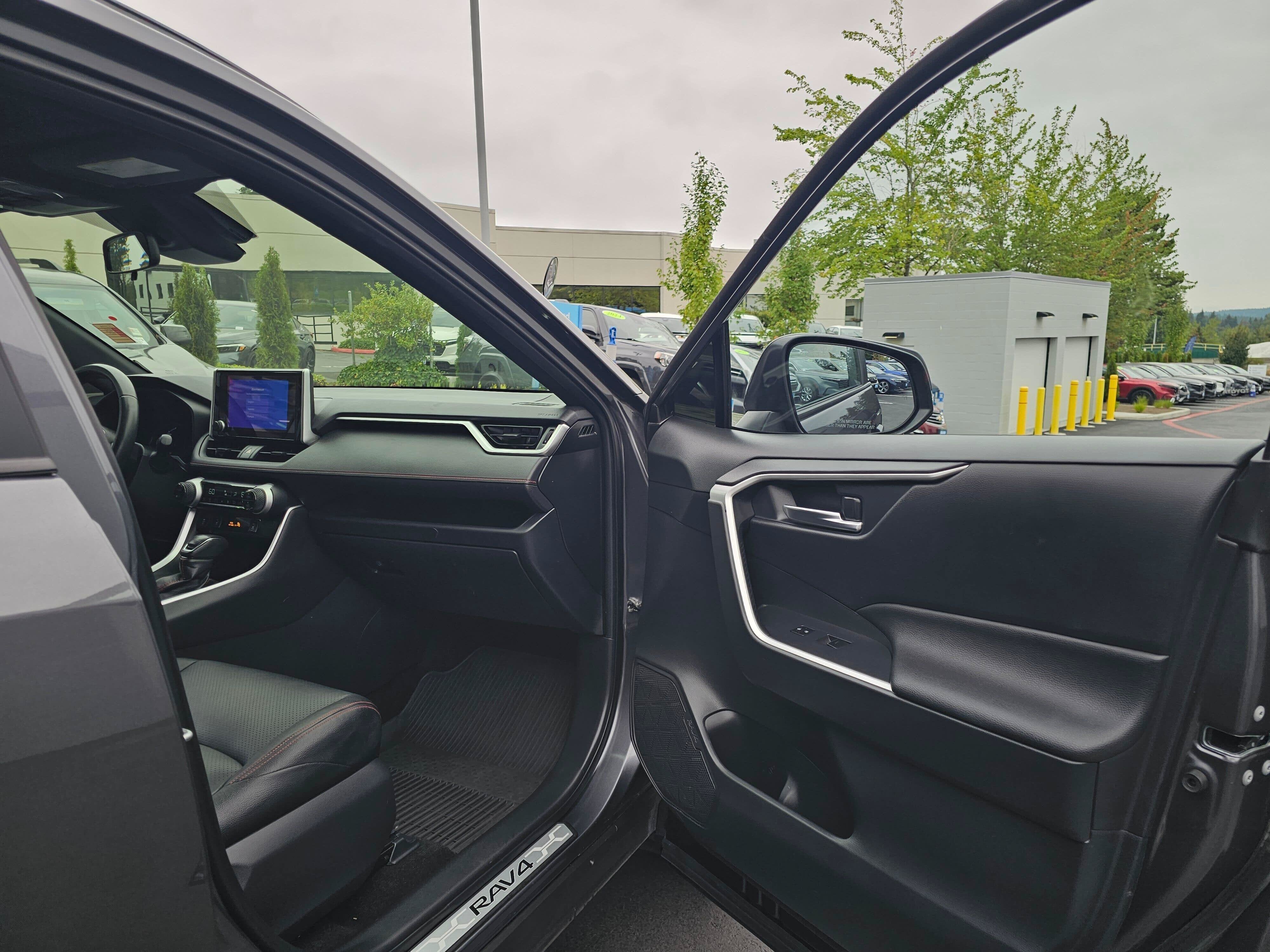 2023 Toyota RAV4 Prime SE