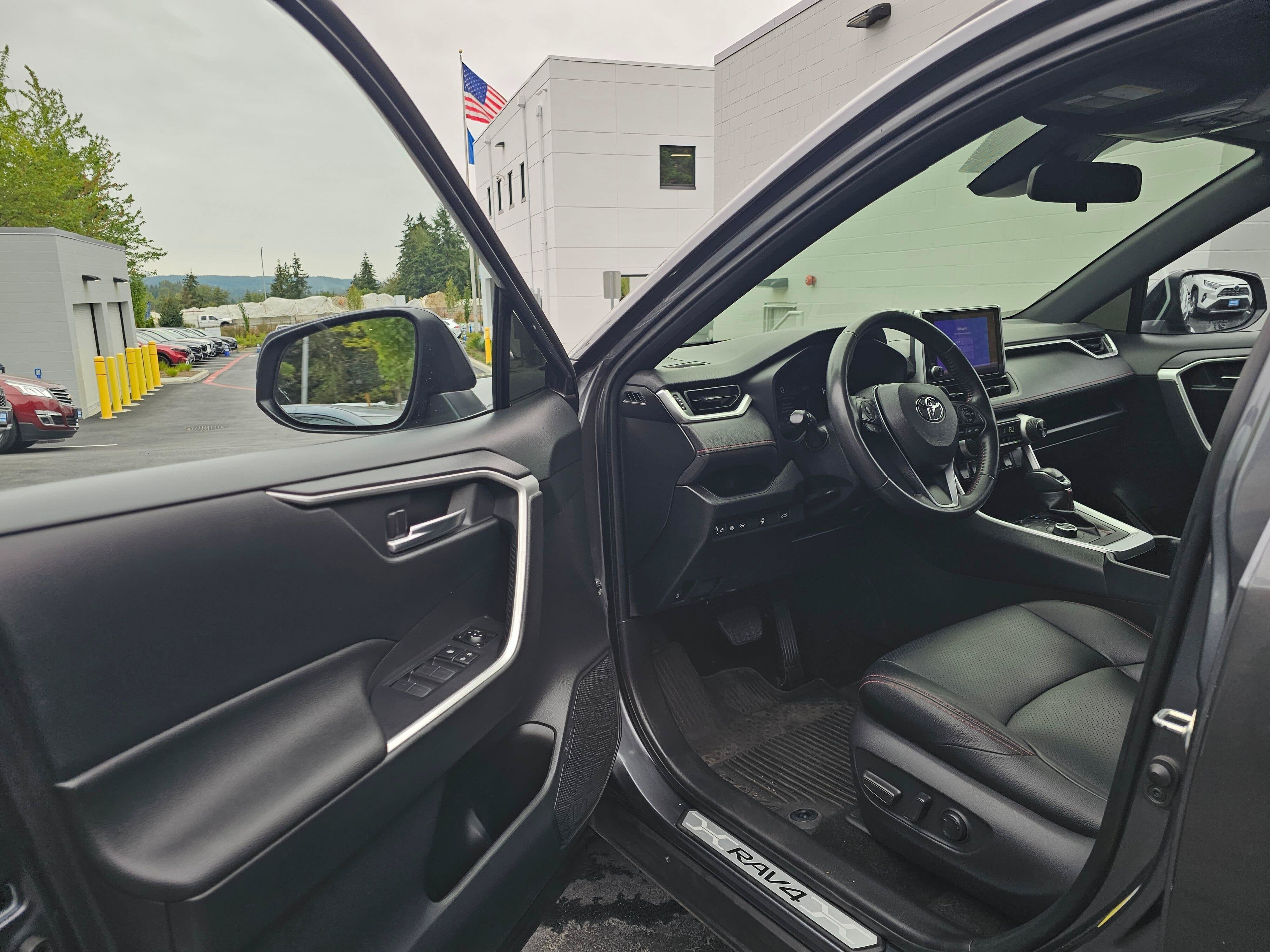 2023 Toyota RAV4 Prime SE