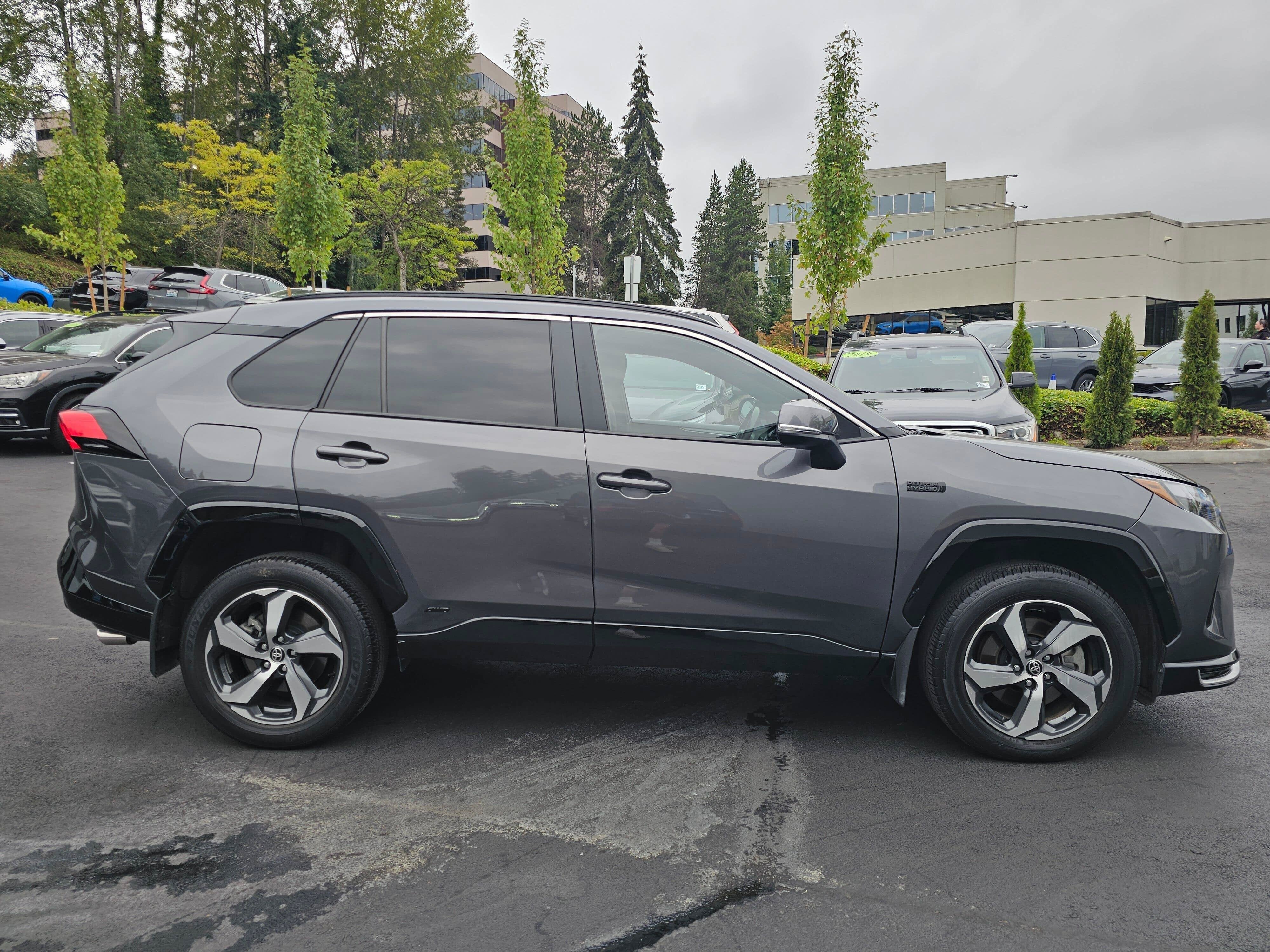 2023 Toyota RAV4 Prime SE