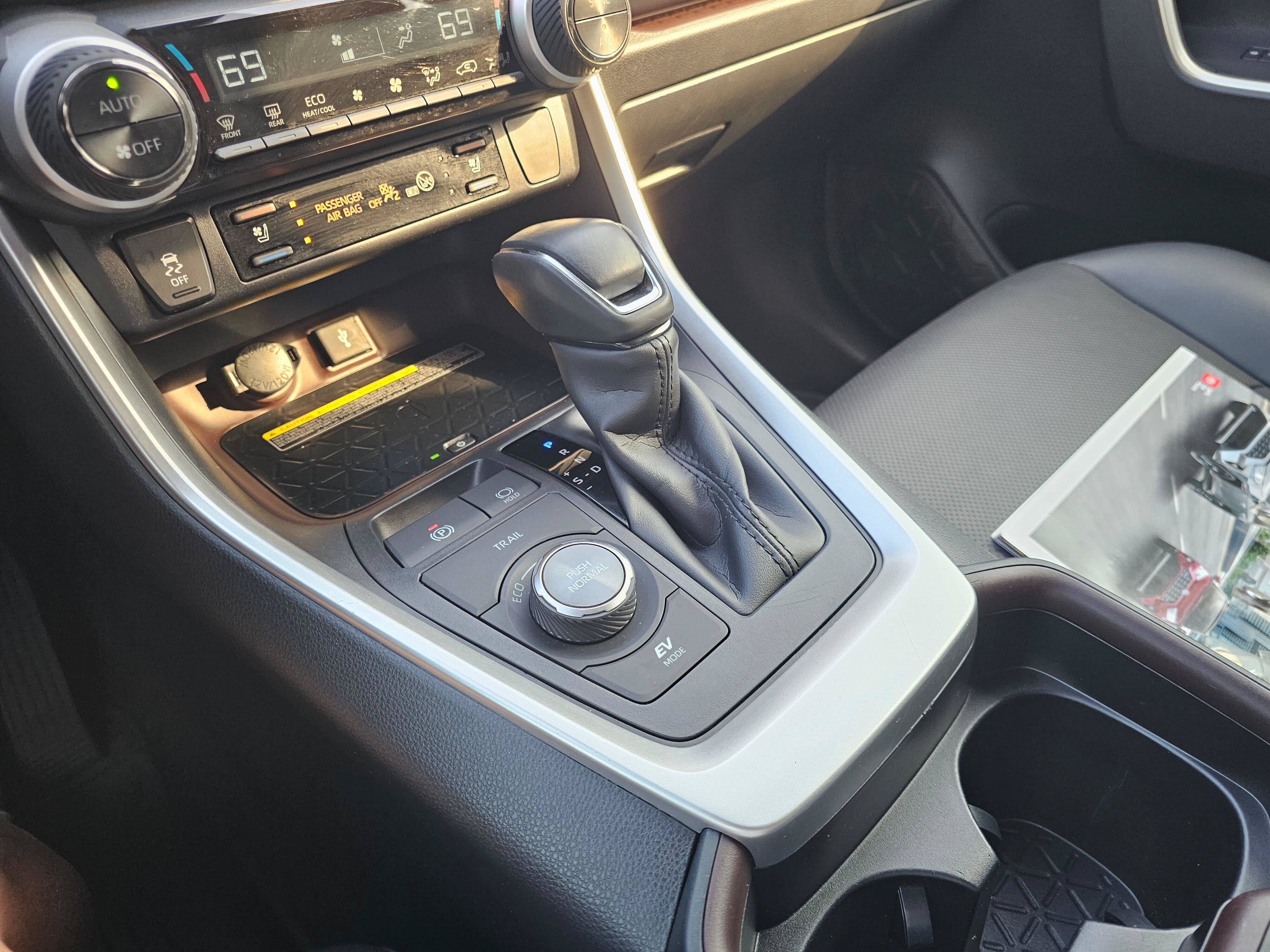 2020 Toyota RAV4 Hybrid Limited