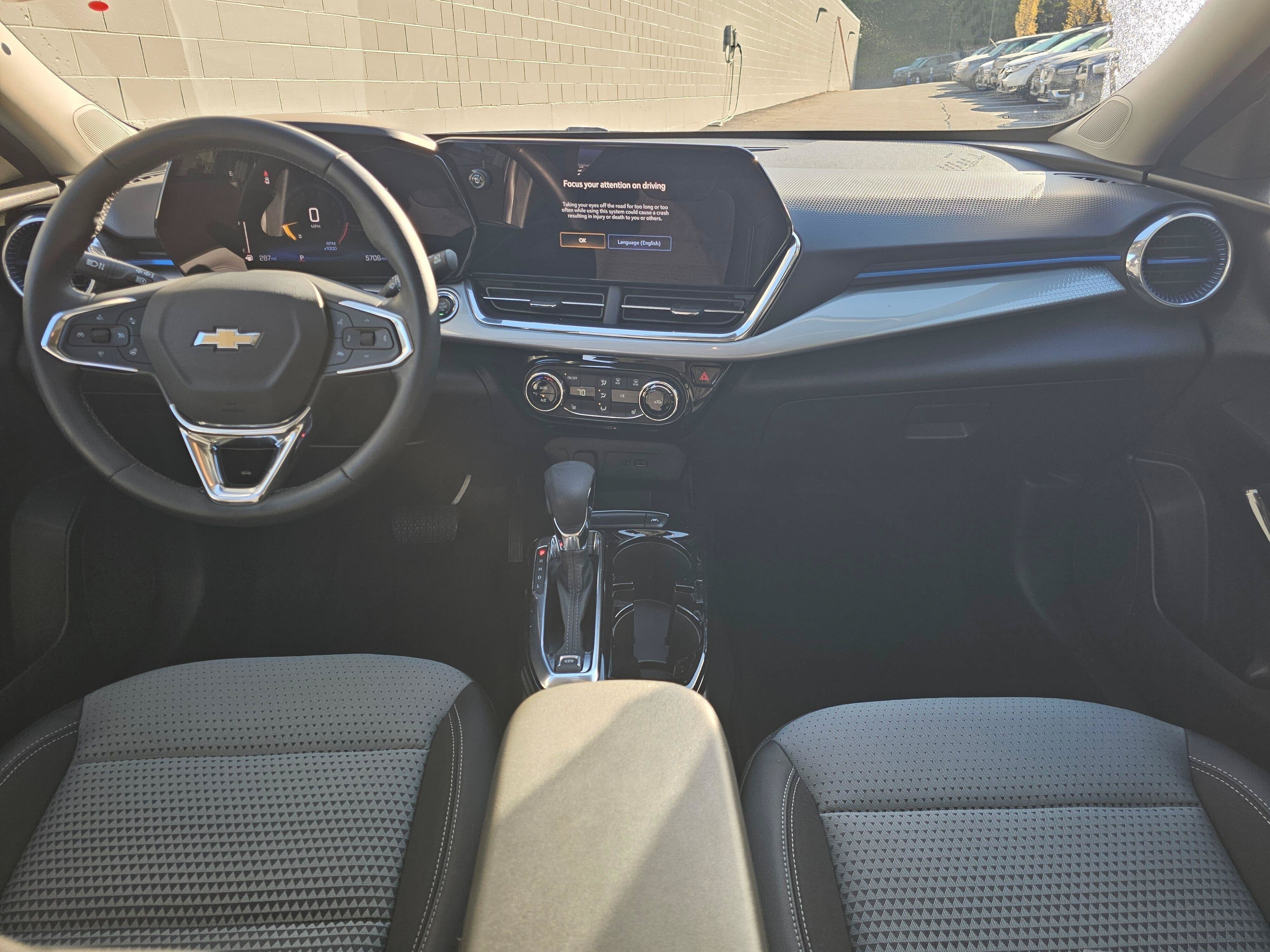 2025 Chevrolet Trax LT