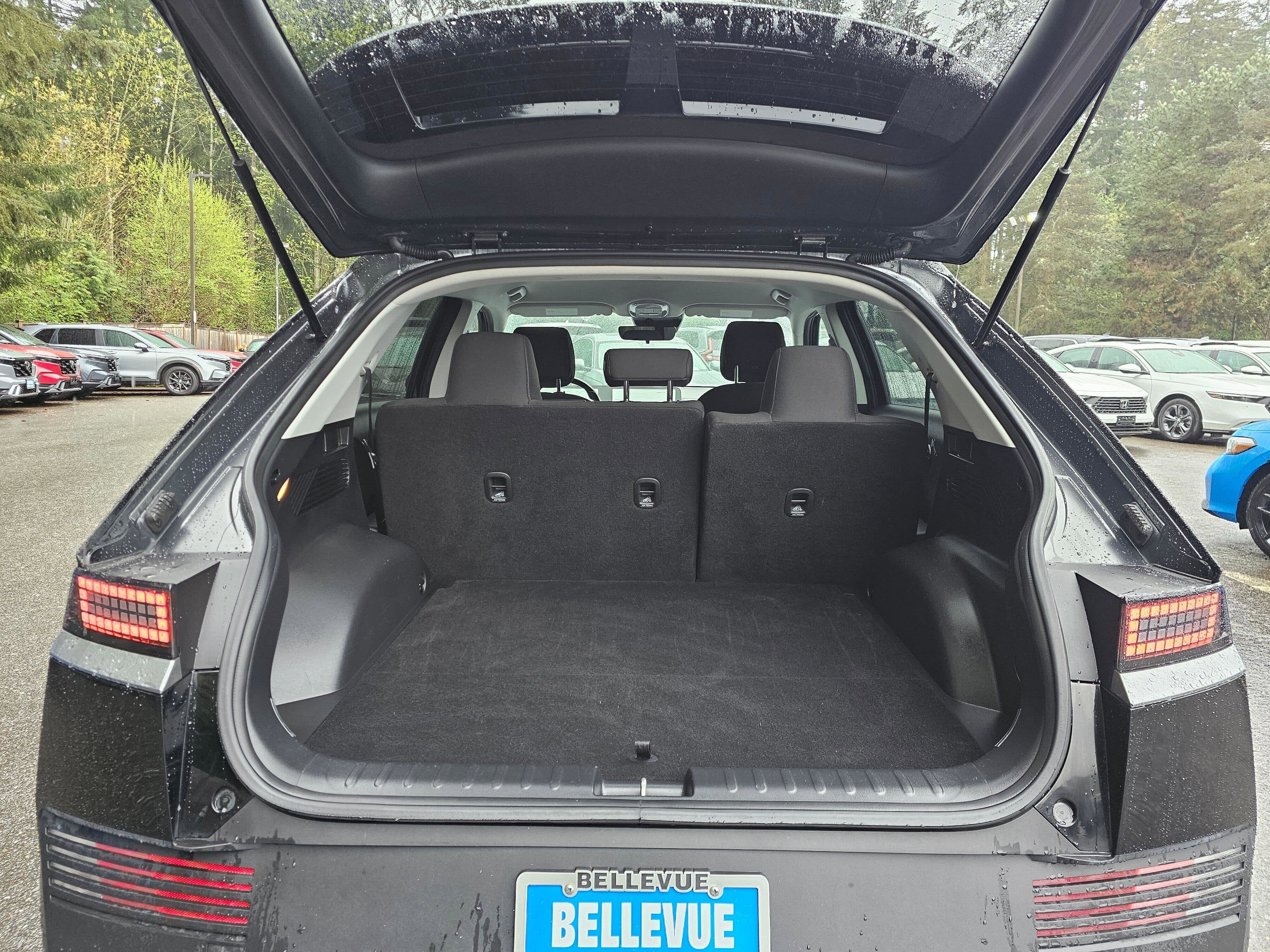 2023 Hyundai IONIQ 5 SE