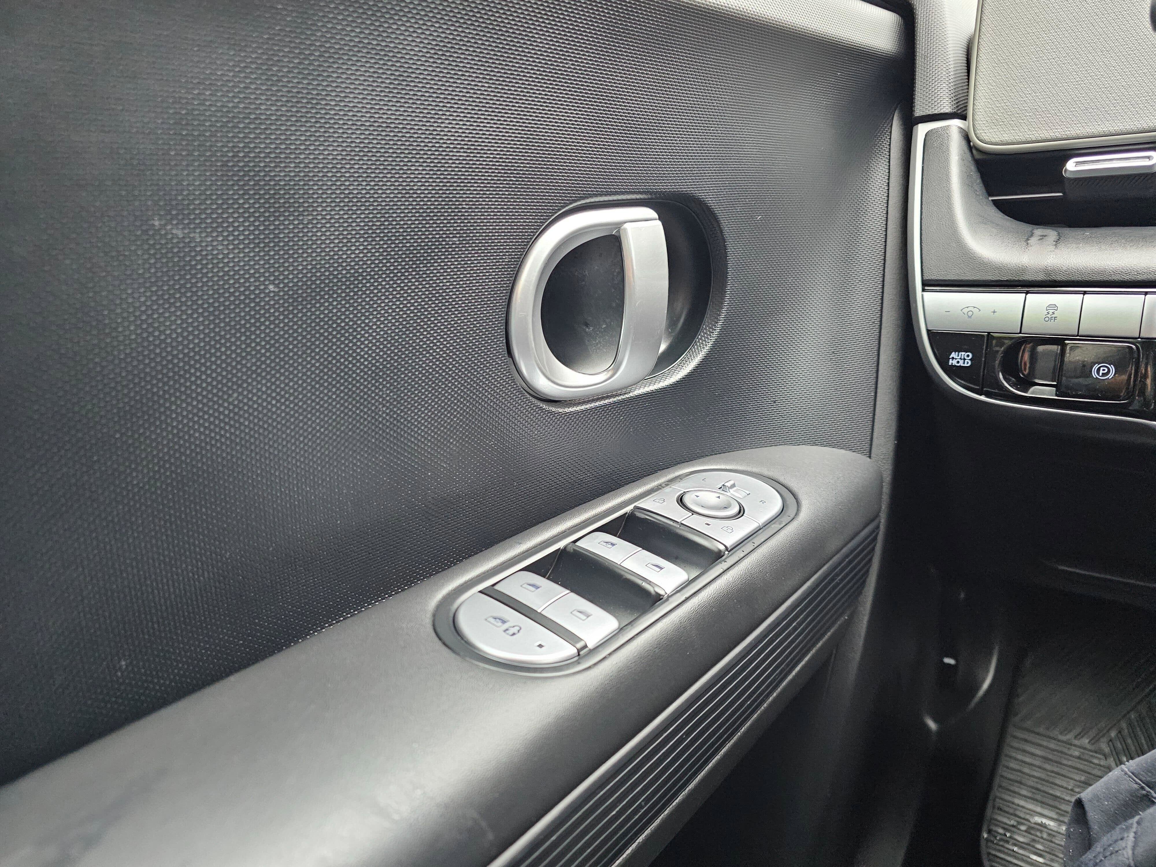 2023 Hyundai IONIQ 5 SE