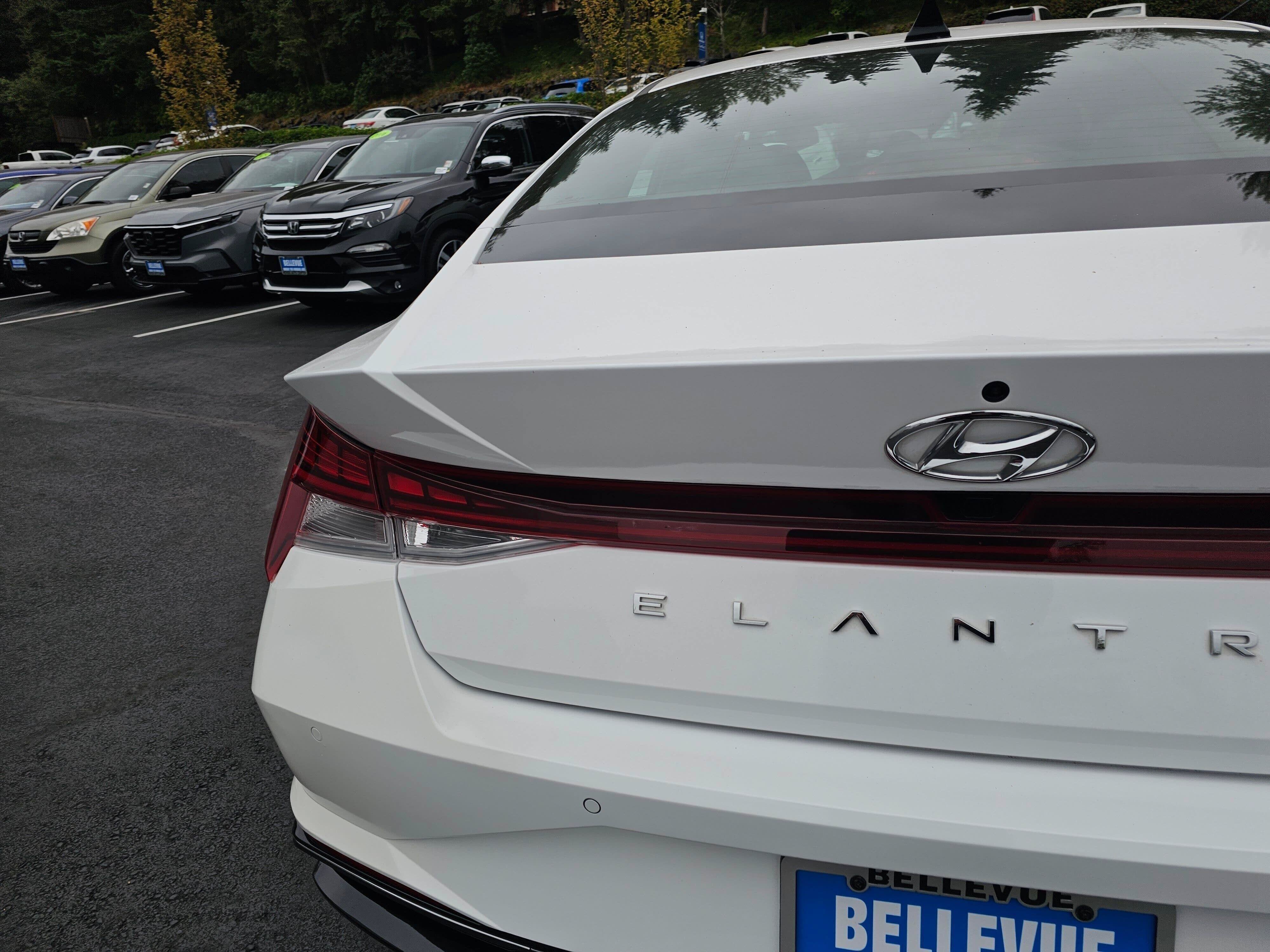 2023 Hyundai Elantra Hybrid Limited