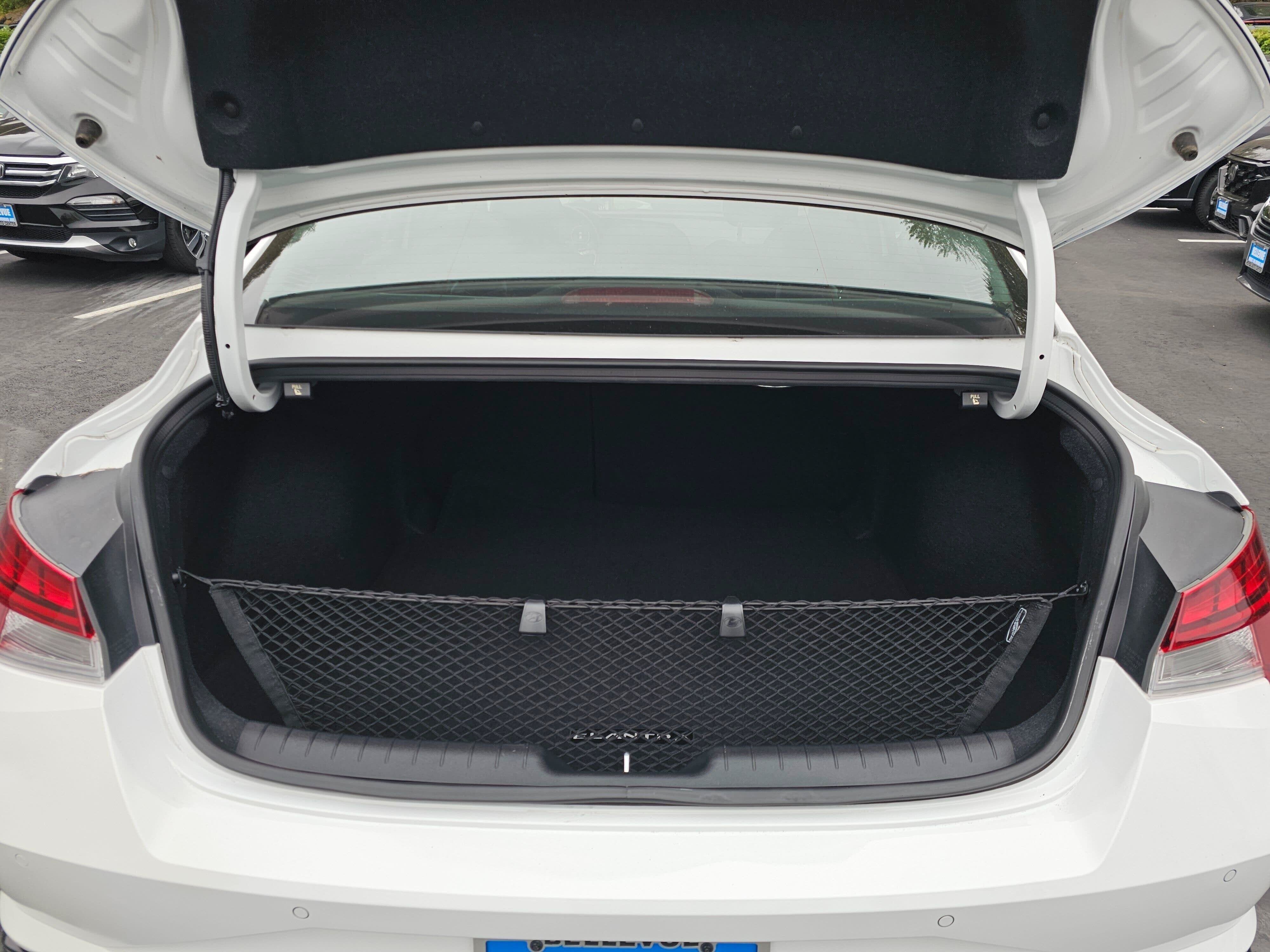2023 Hyundai Elantra Hybrid Limited