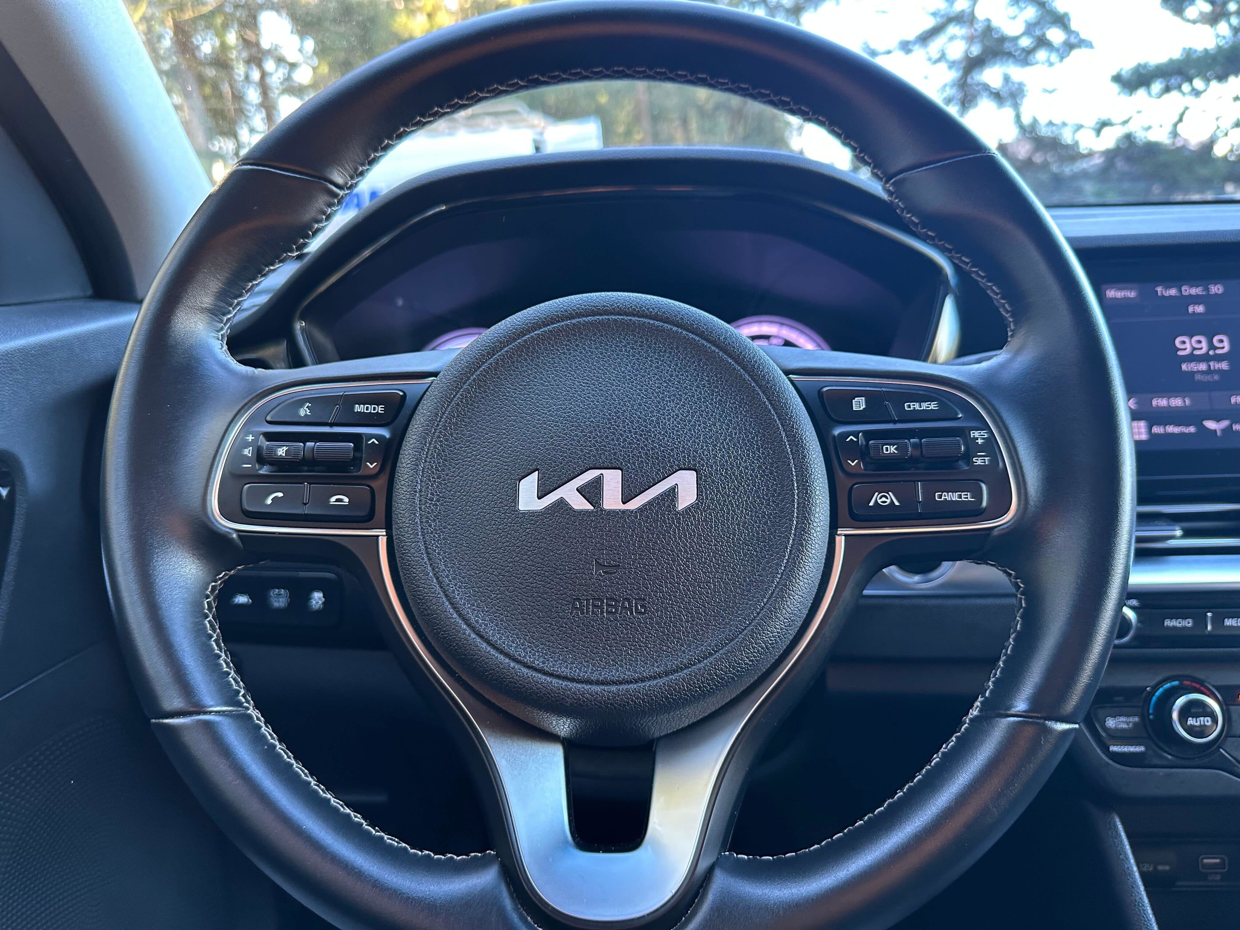 2022 Kia Niro LXS