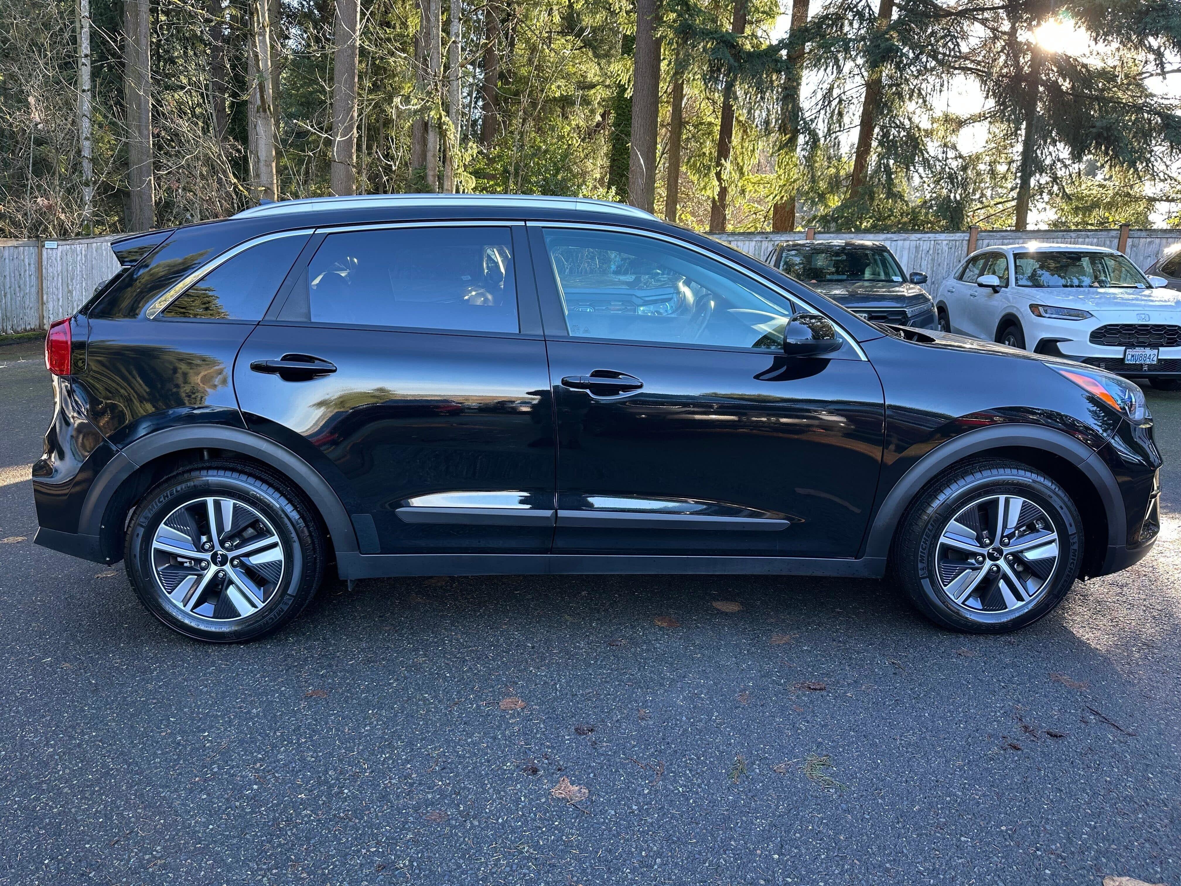 2022 Kia Niro LXS