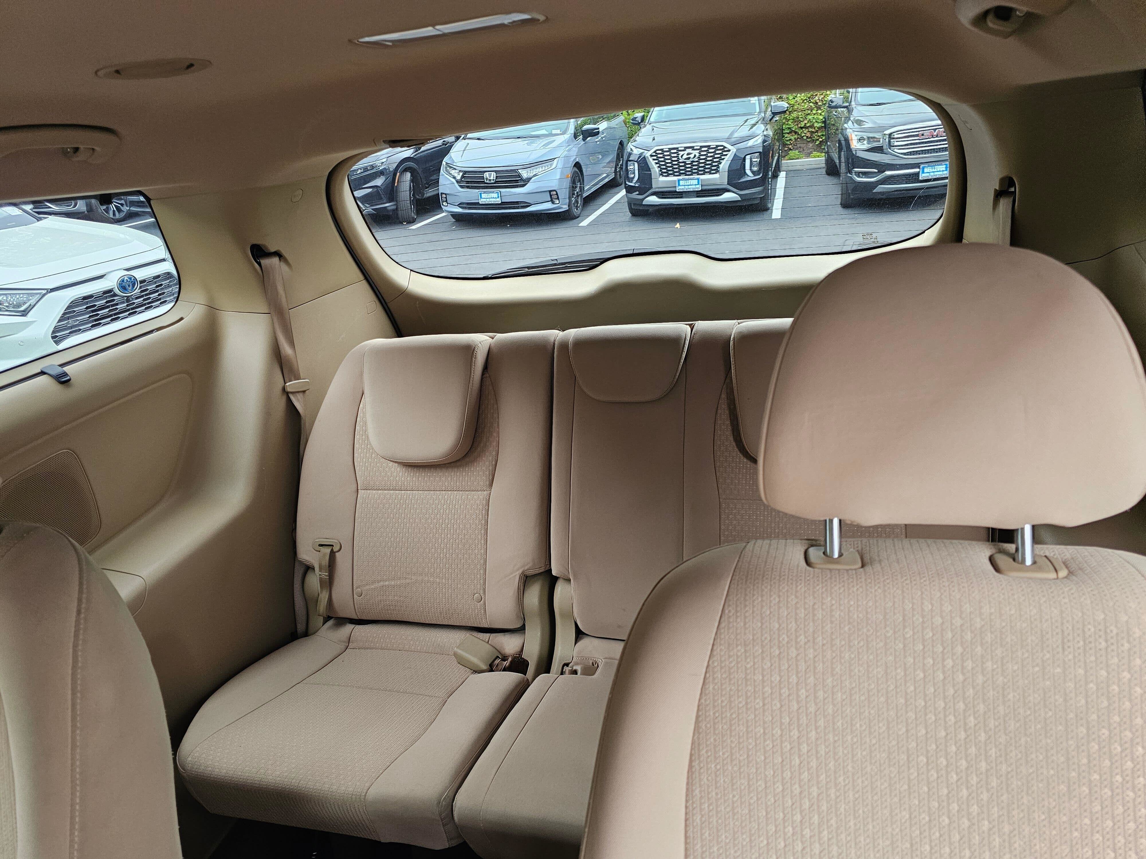 2016 Kia Sedona LX