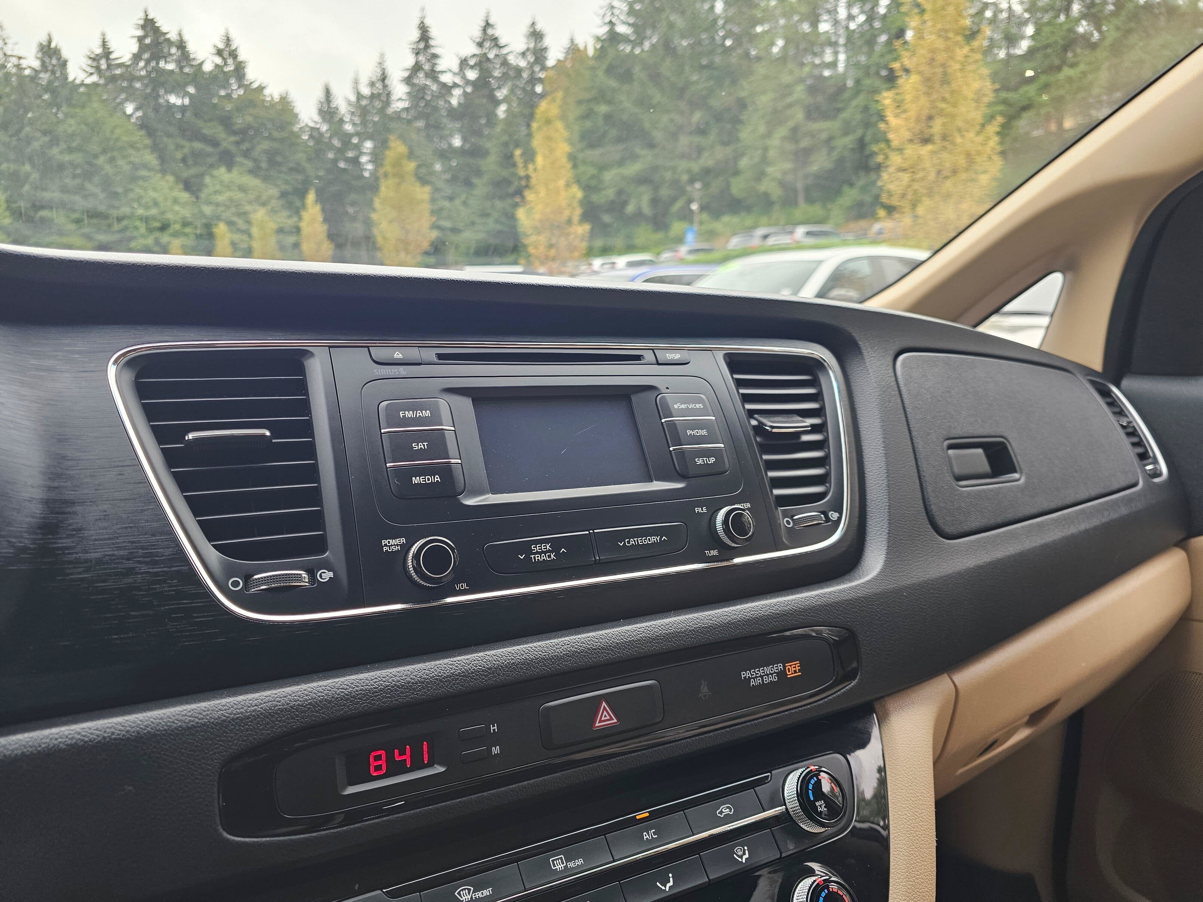 2016 Kia Sedona LX