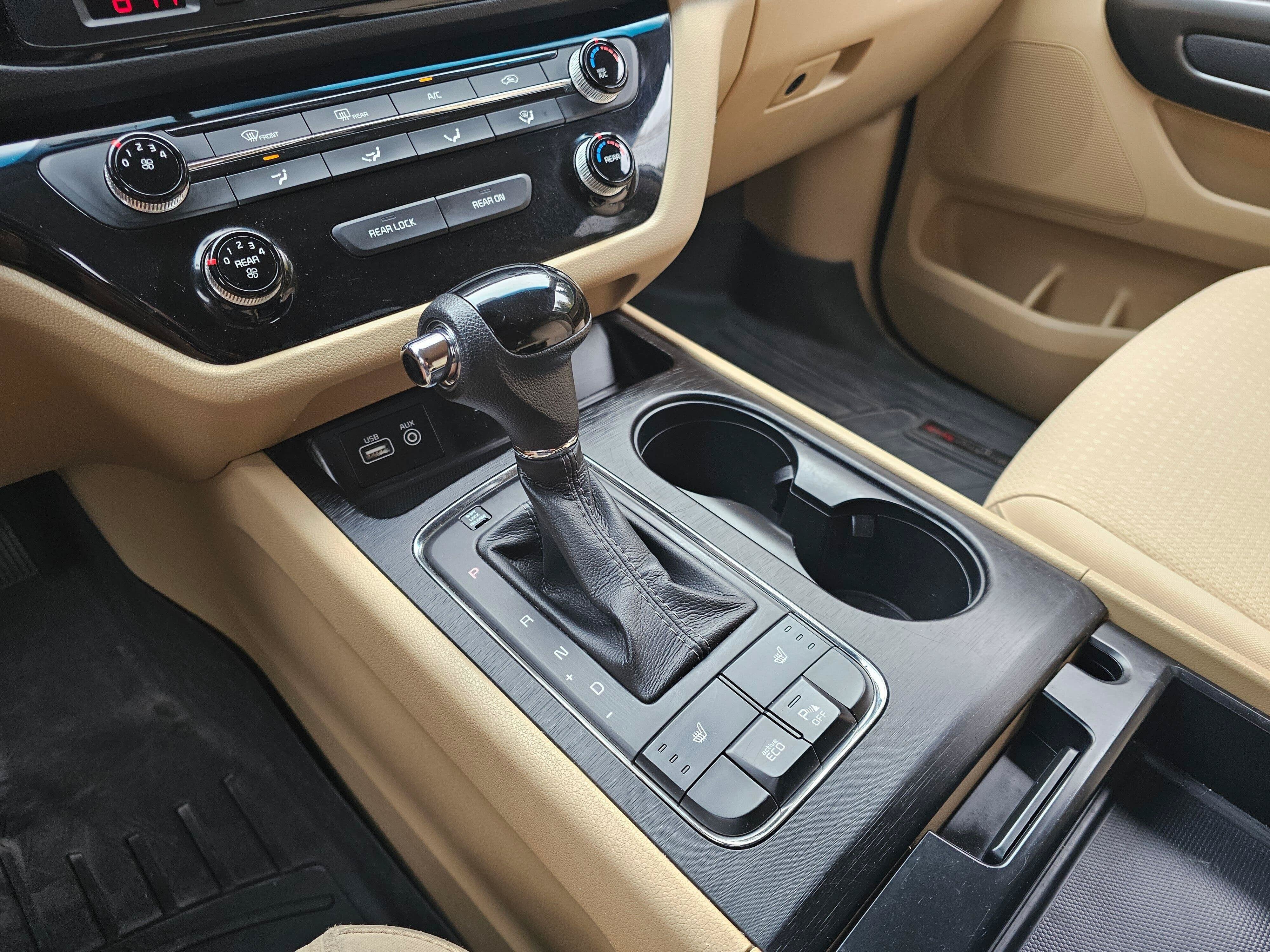 2016 Kia Sedona LX