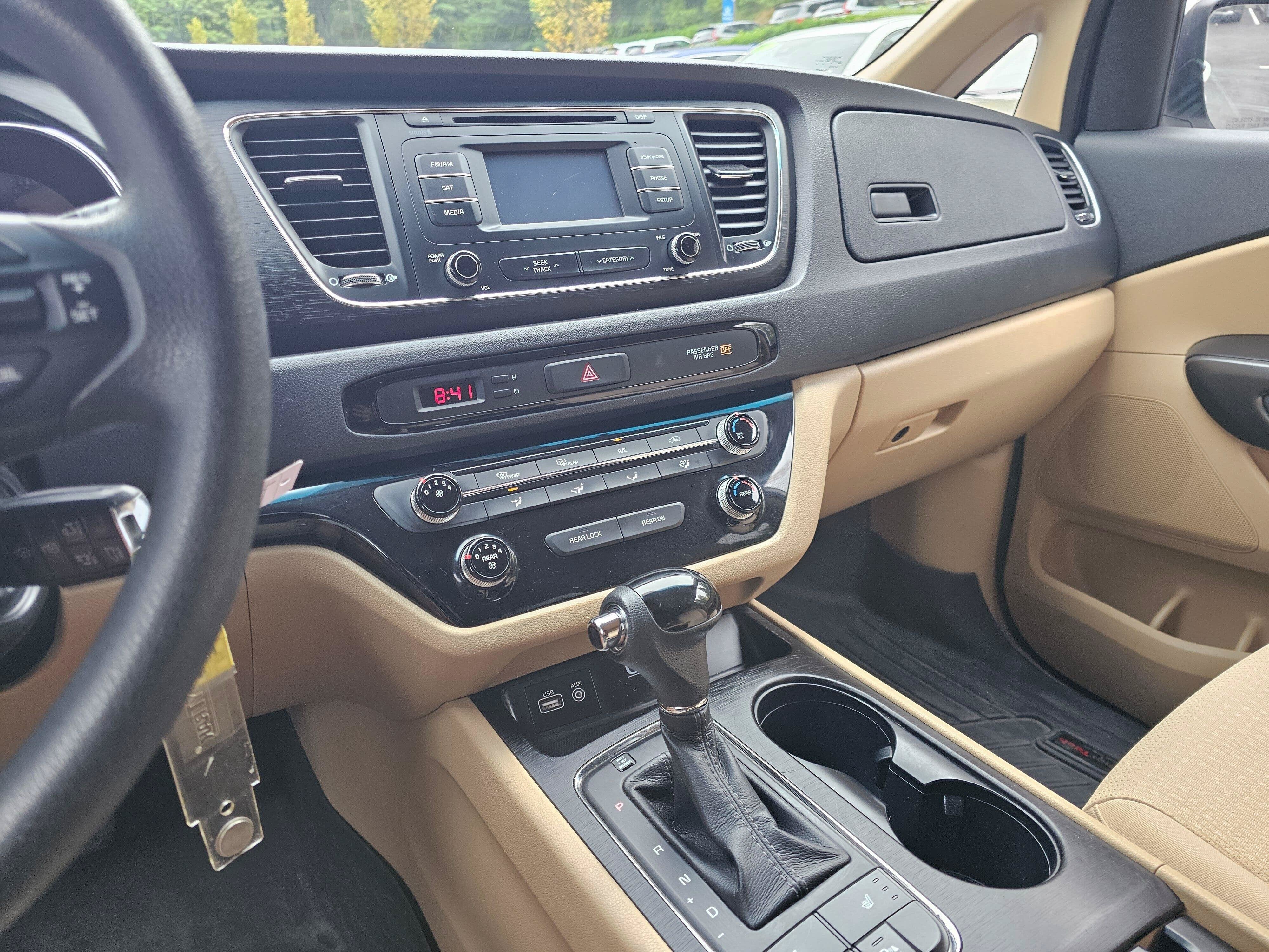 2016 Kia Sedona LX