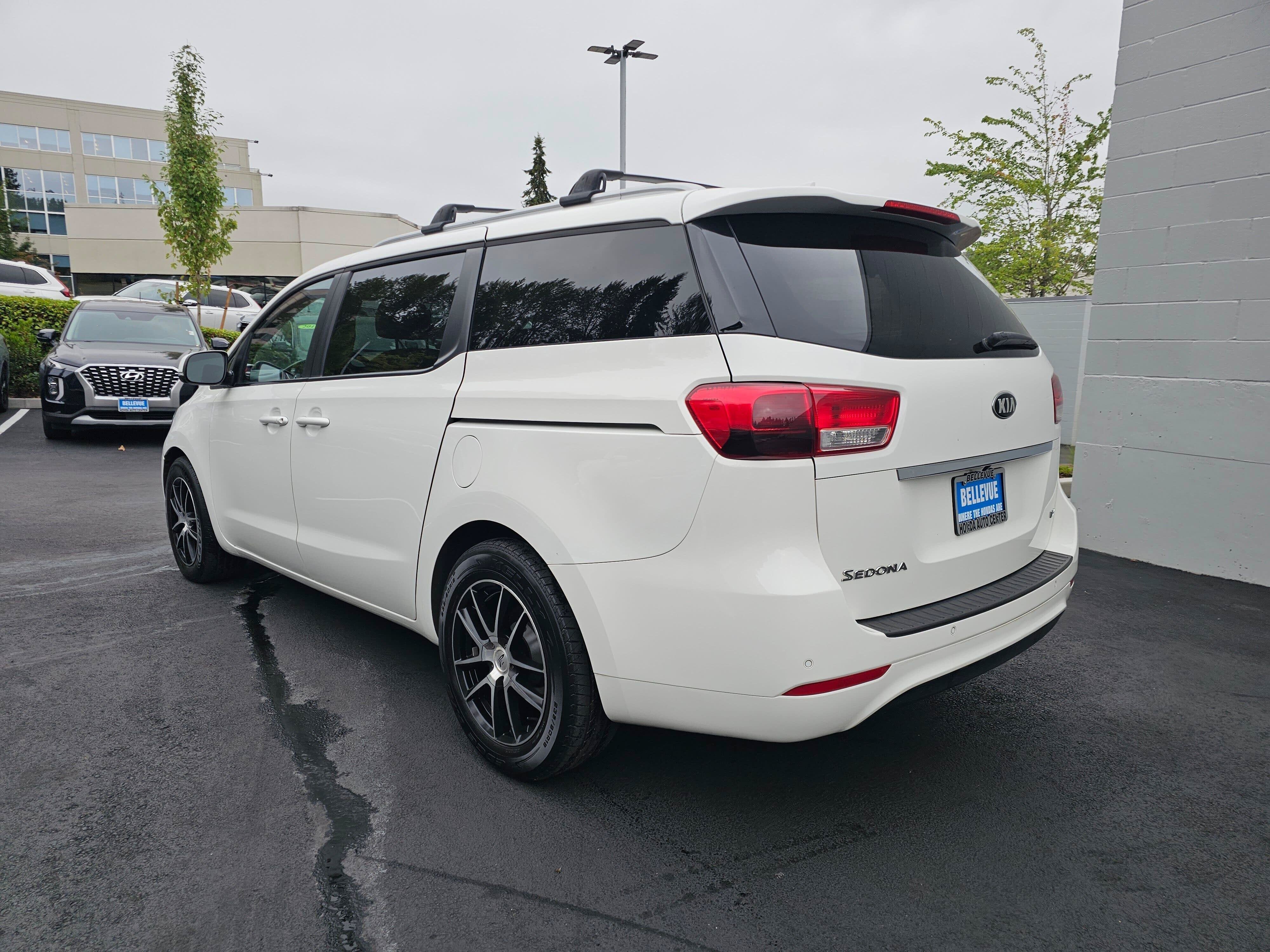 2016 Kia Sedona LX