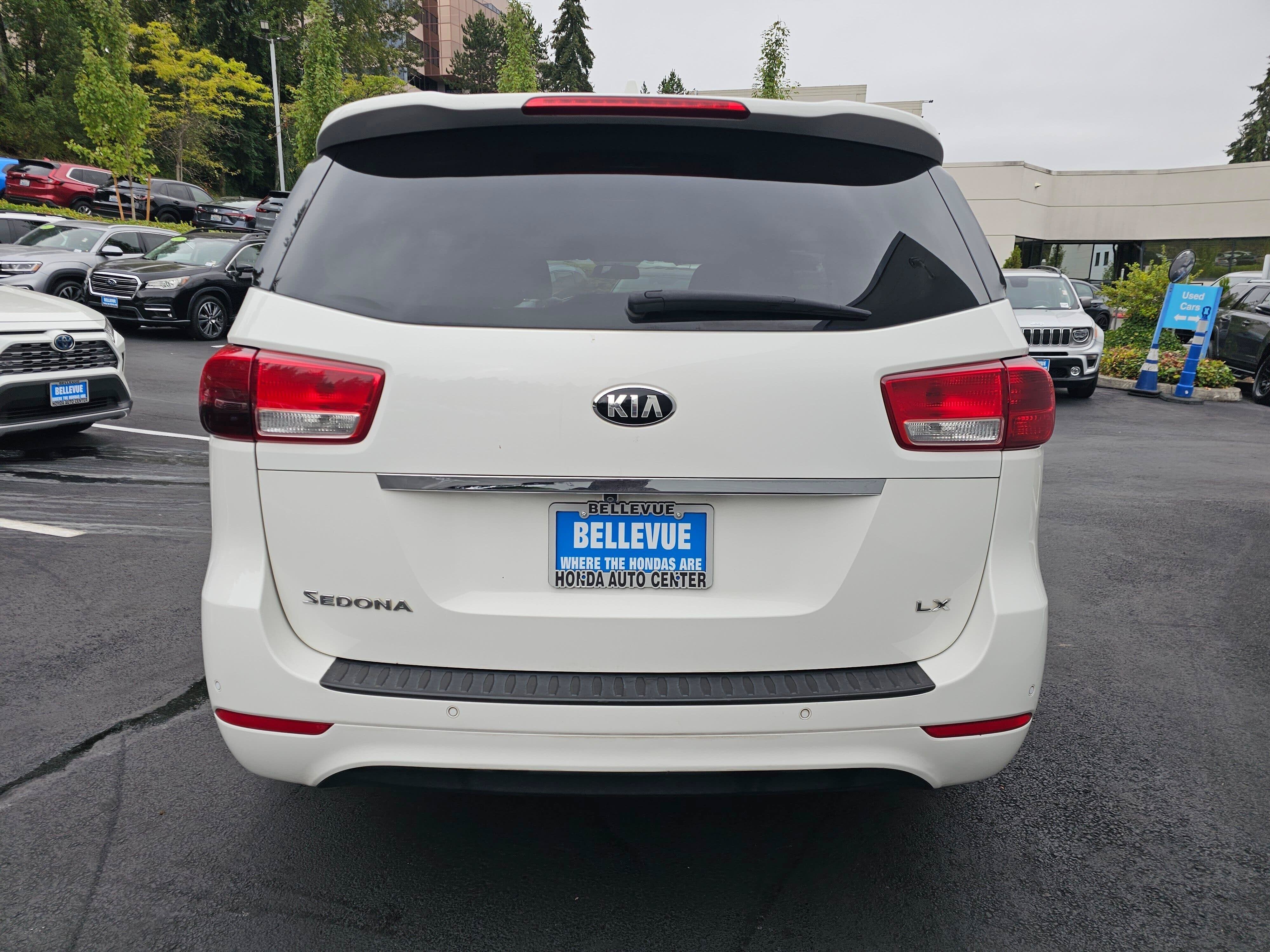 2016 Kia Sedona LX