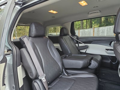 2022 Kia Carnival LXS