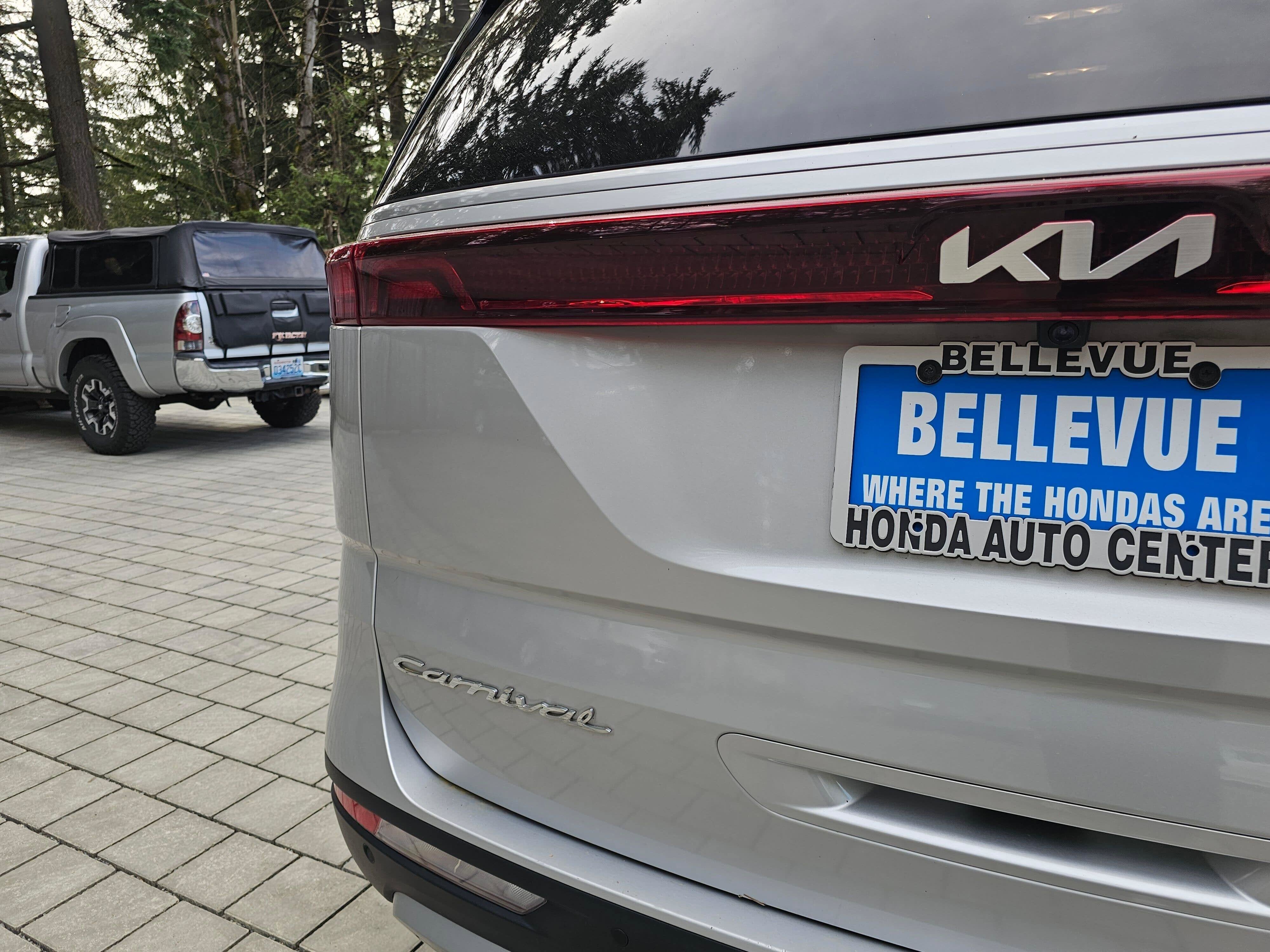 2022 Kia Carnival LXS