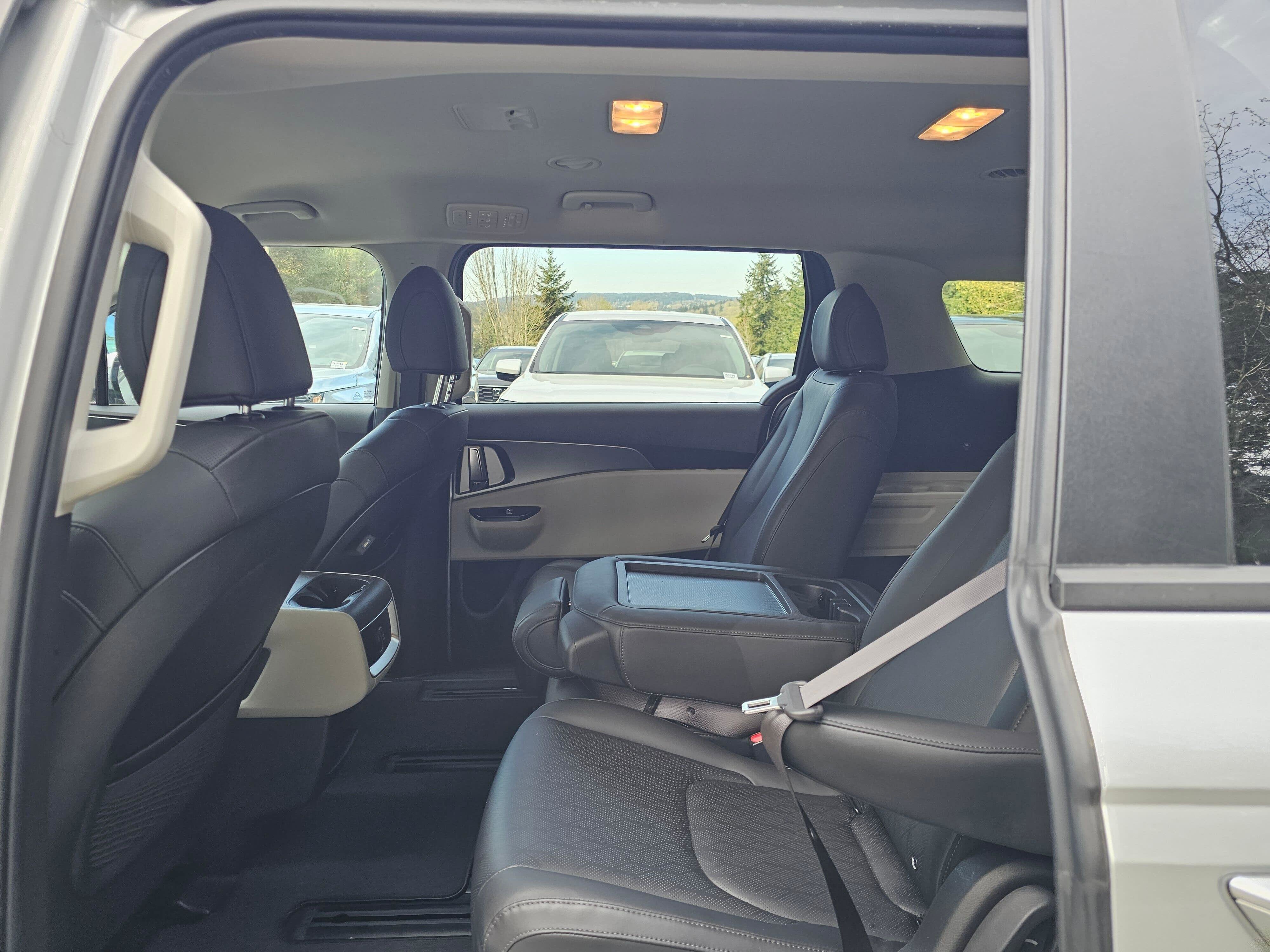 2022 Kia Carnival LXS