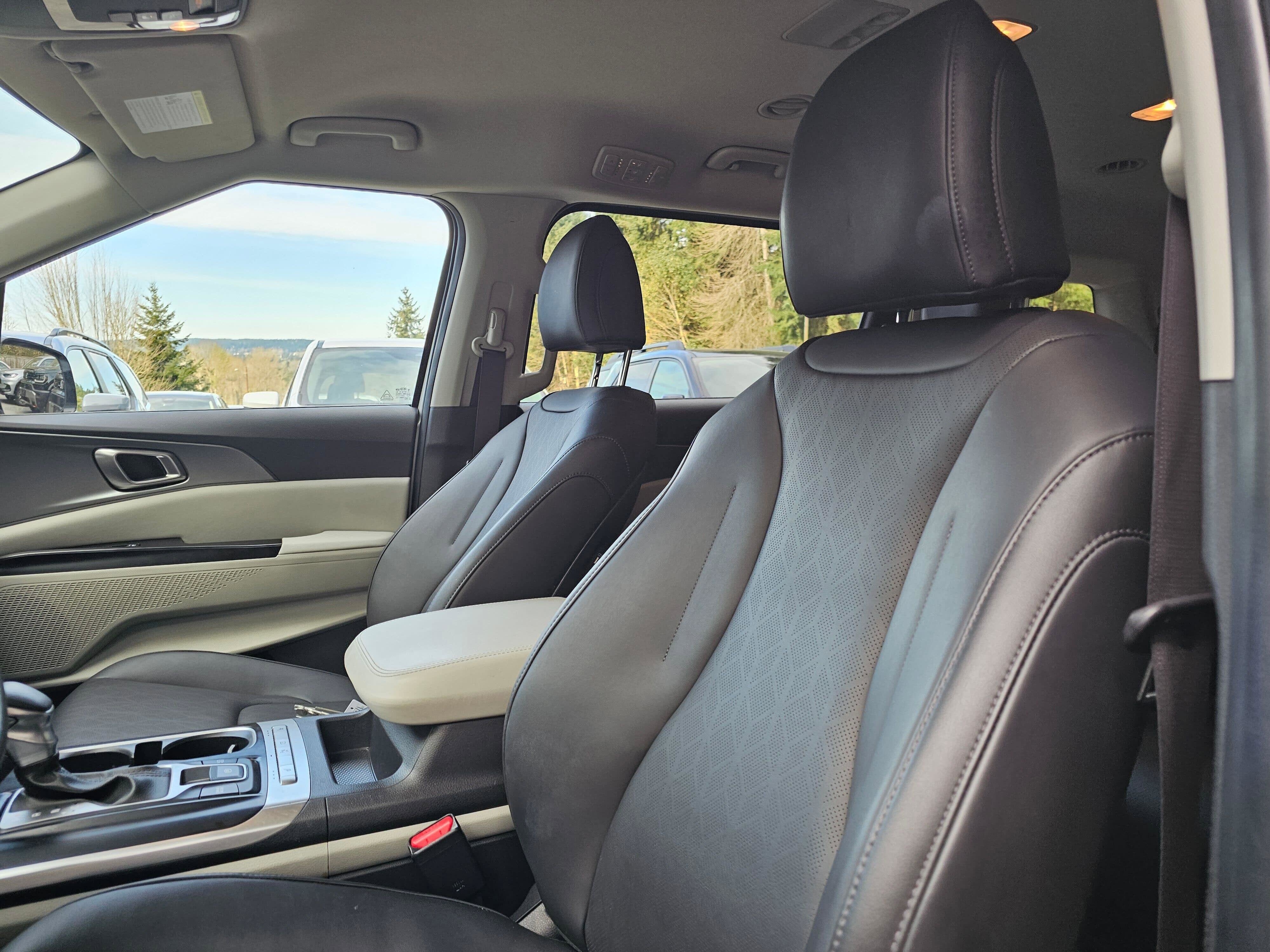 2022 Kia Carnival LXS