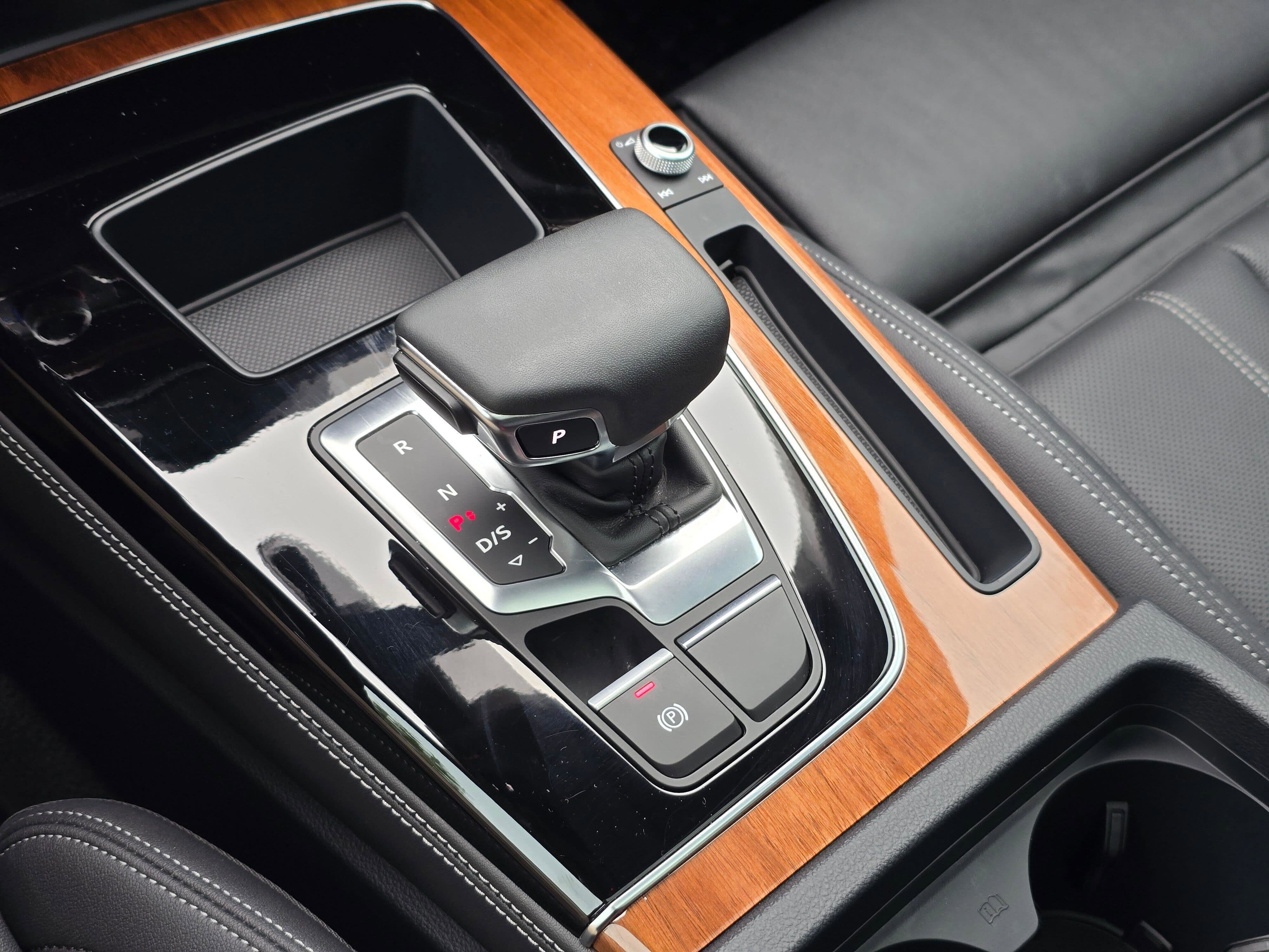 2023 Audi Q5 S line Premium Plus
