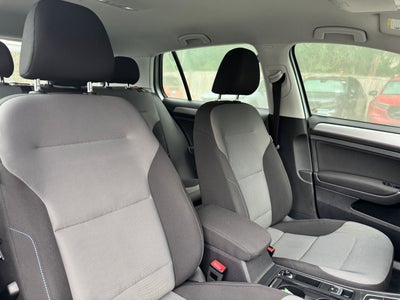 2016 Volkswagen e-Golf SE