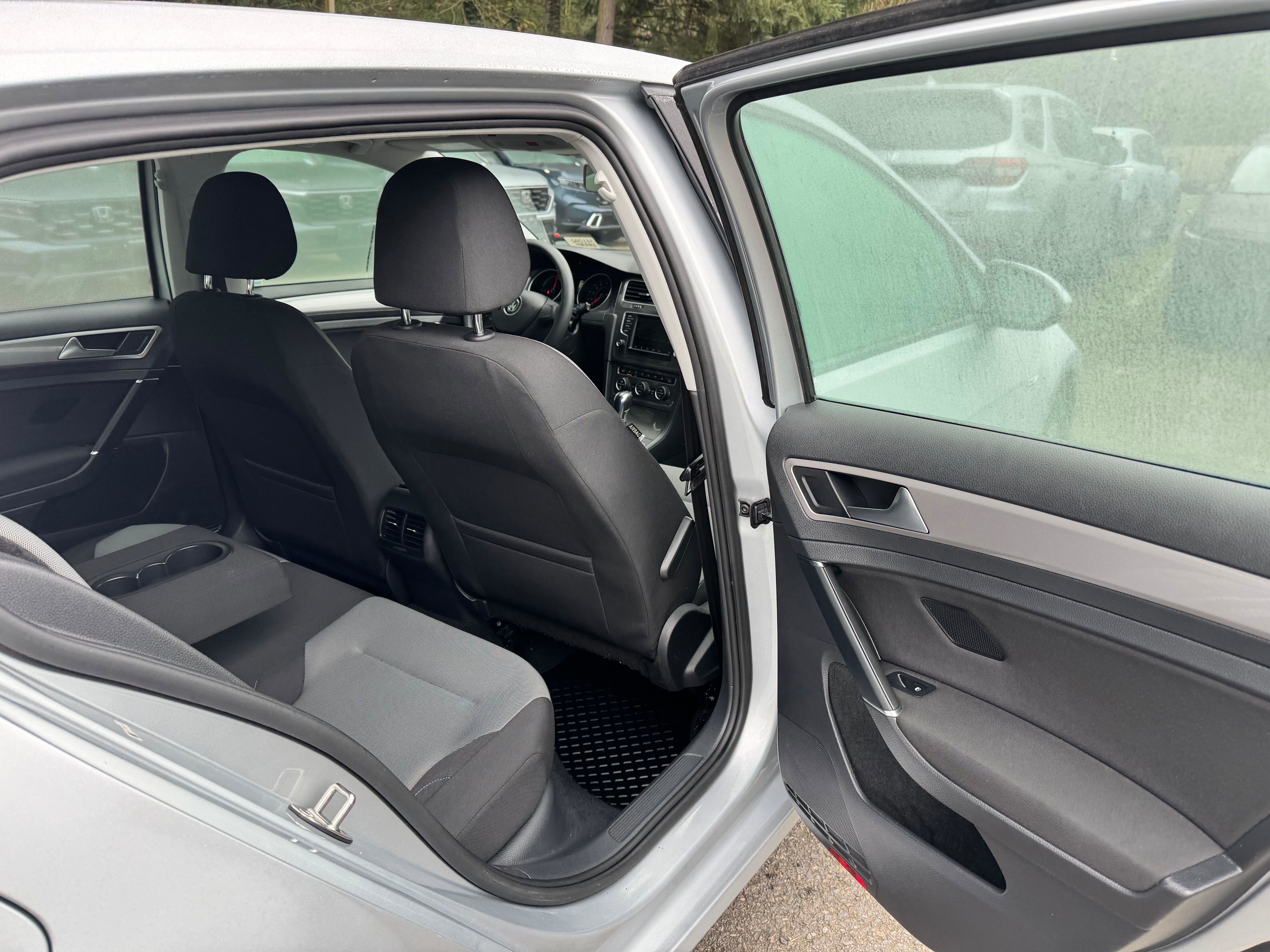 2016 Volkswagen e-Golf SE