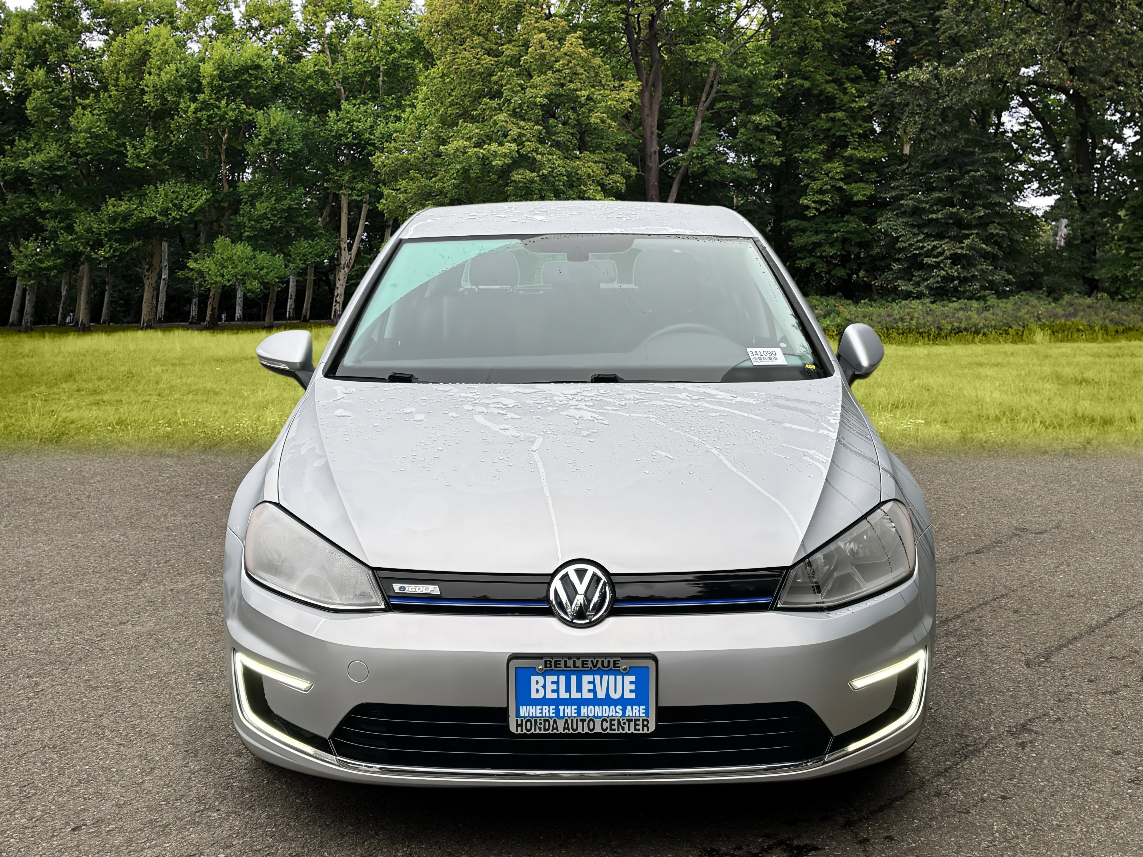 Used 2016 Volkswagen e-Golf e-Golf SE with VIN WVWKP7AU4GW915214 for sale in Bellevue, WA