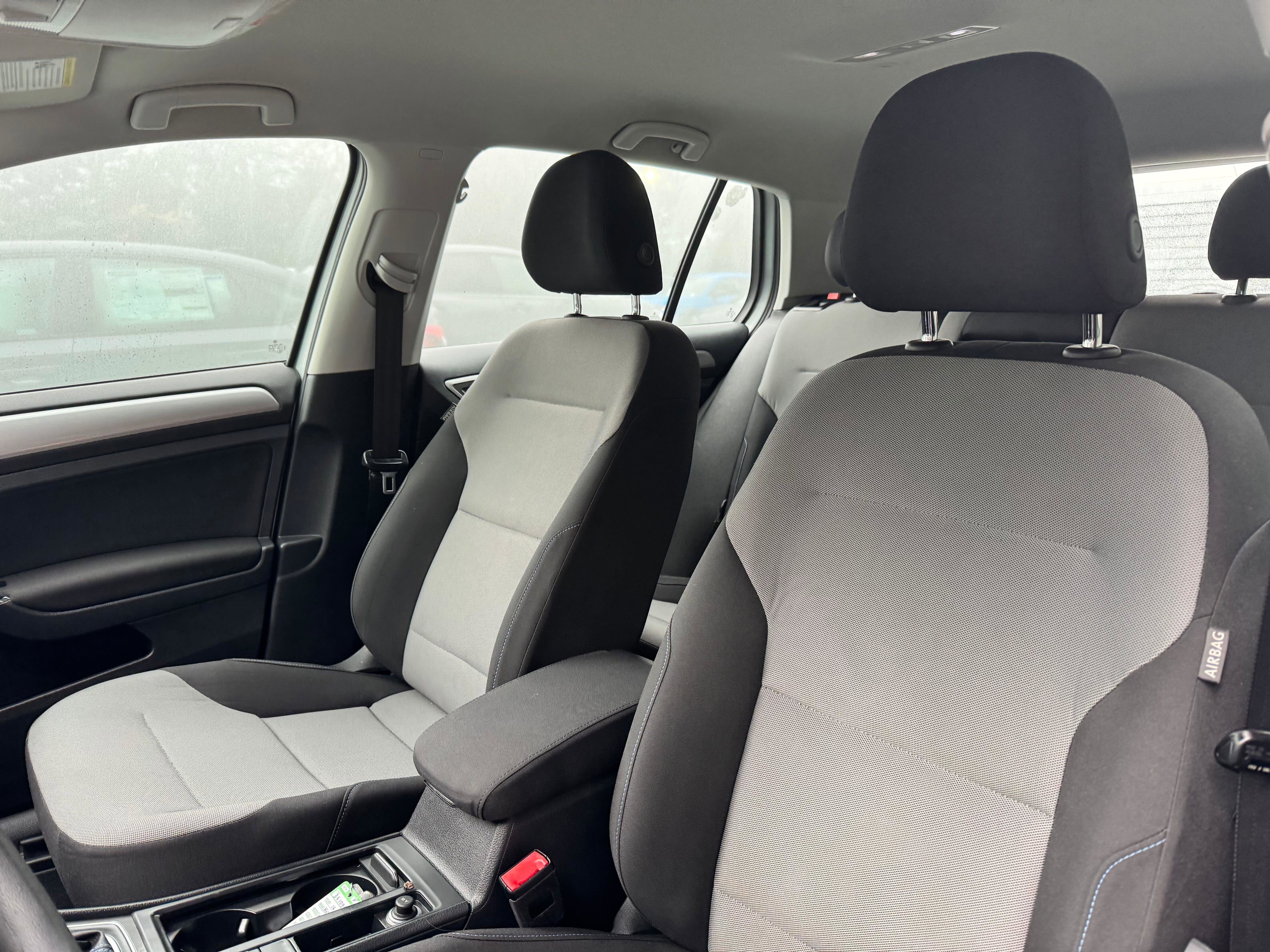 2016 Volkswagen e-Golf SE