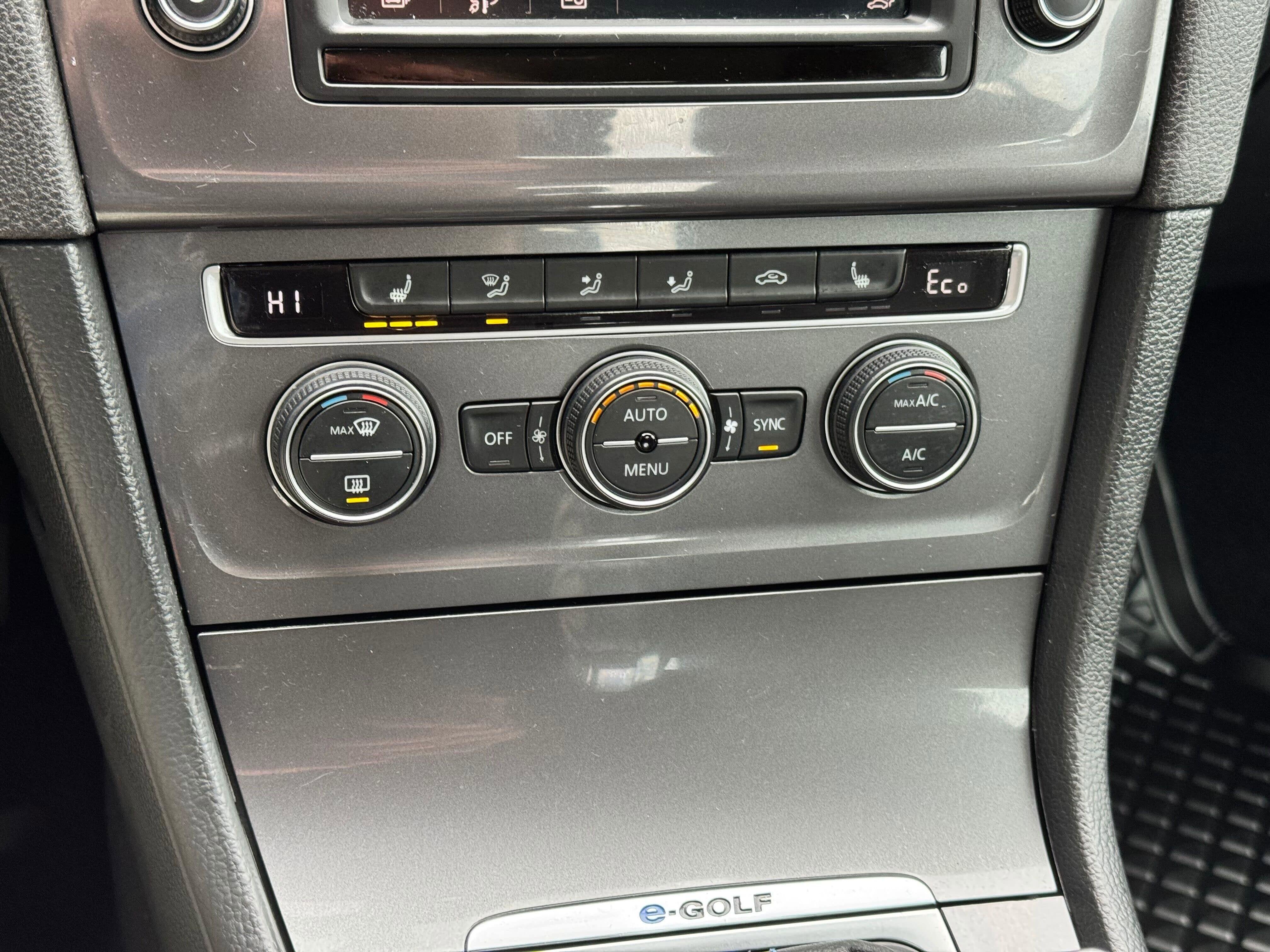 2016 Volkswagen e-Golf SE