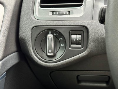 2016 Volkswagen e-Golf SE