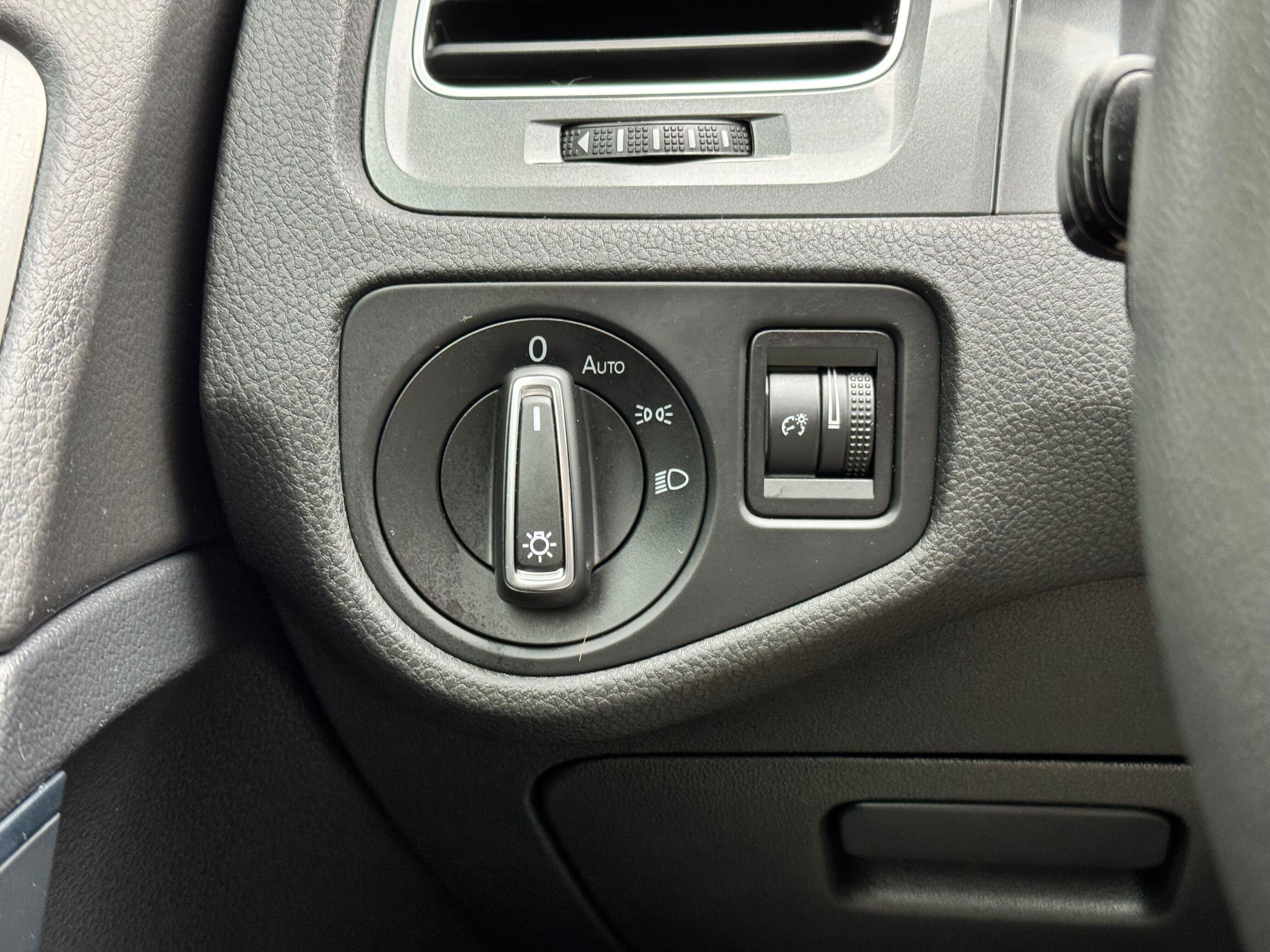 2016 Volkswagen e-Golf SE