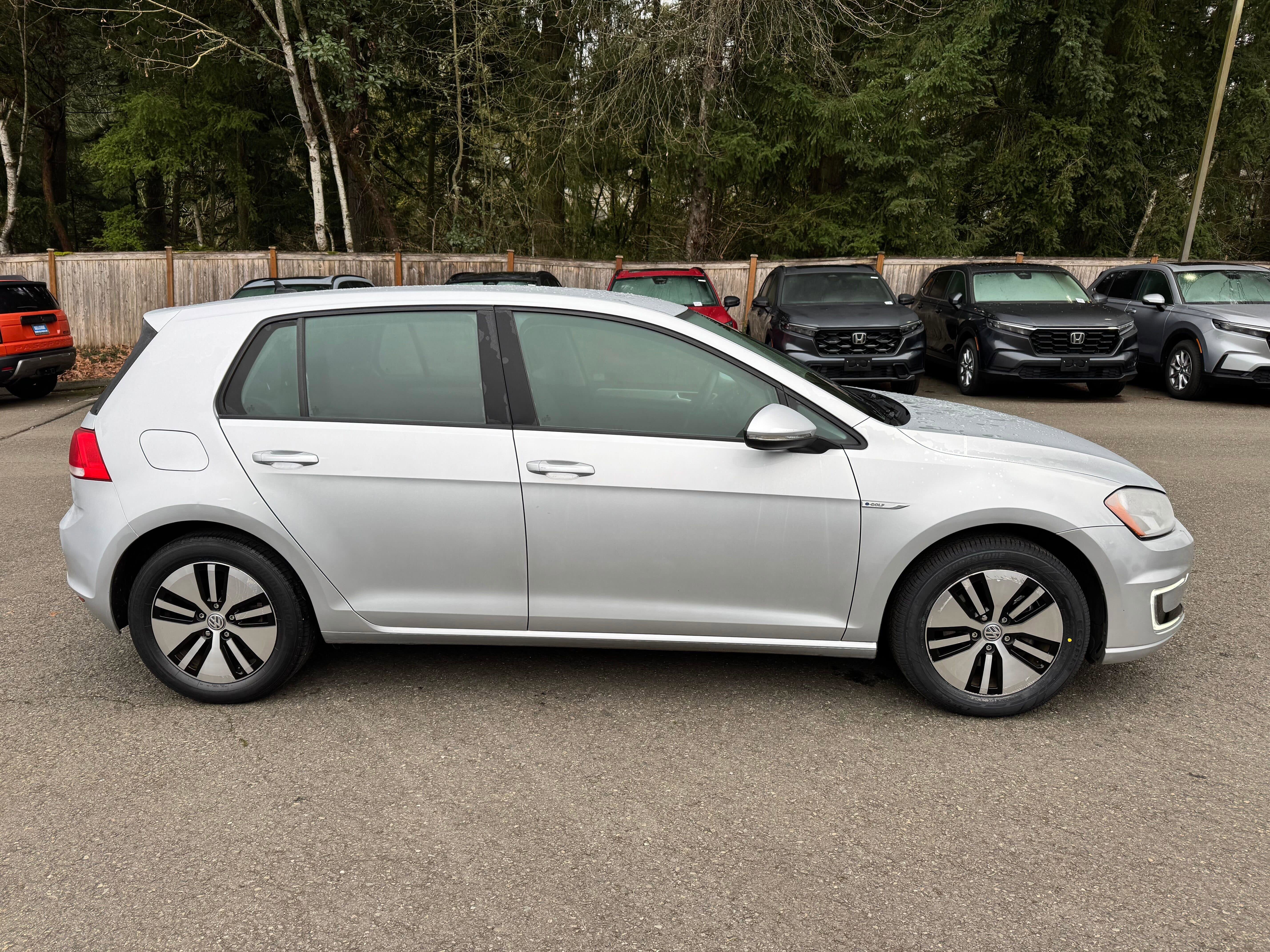 2016 Volkswagen e-Golf SE