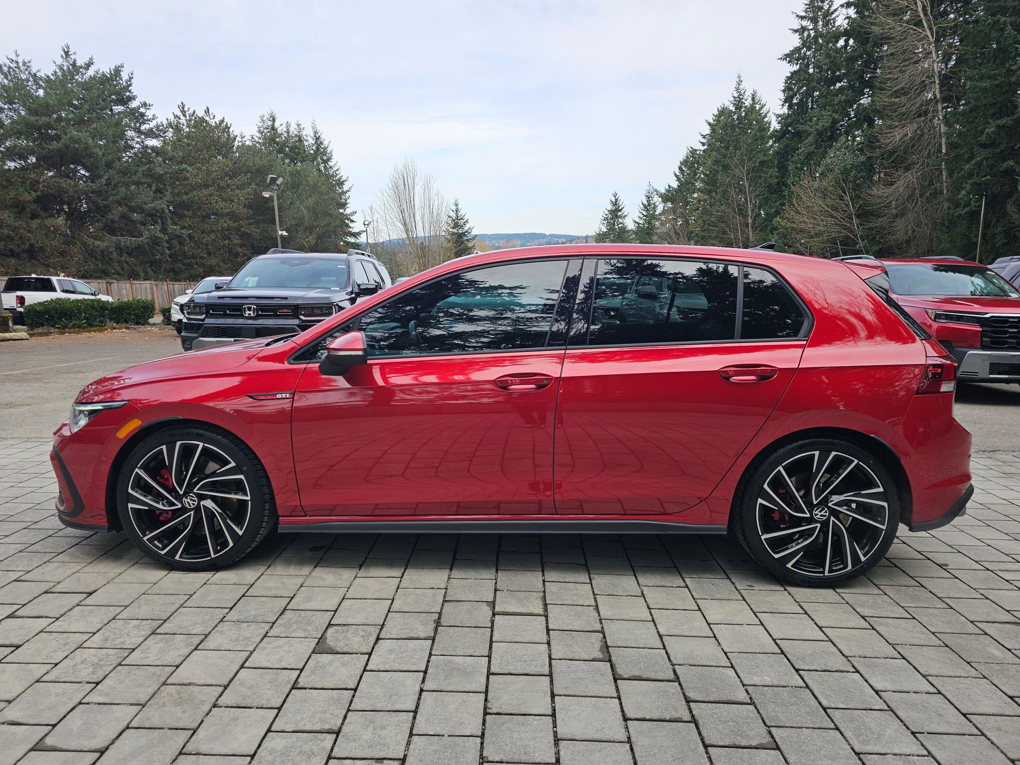 2023 Volkswagen Golf GTI Autobahn