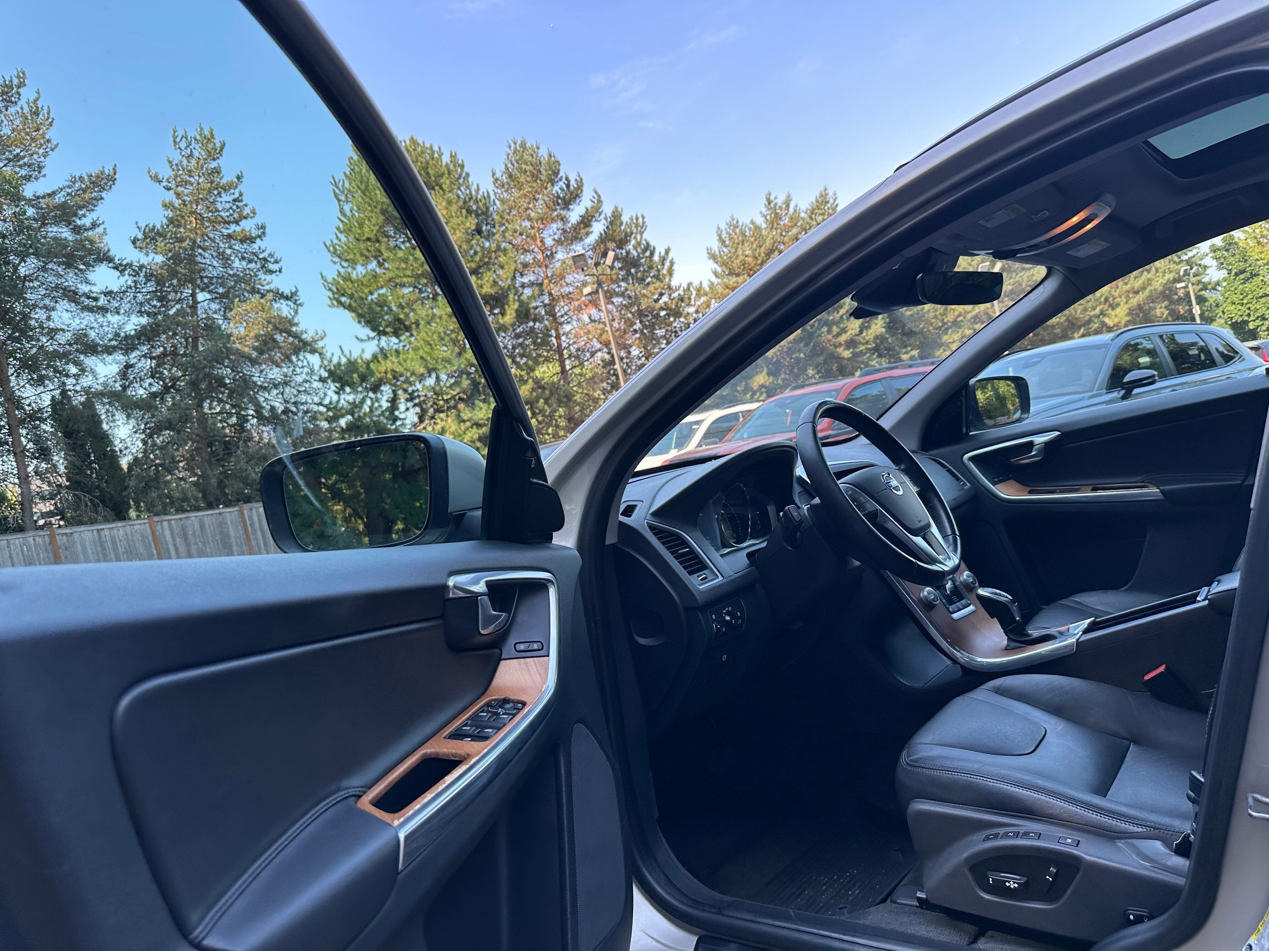 2017 Volvo XC60 Inscription