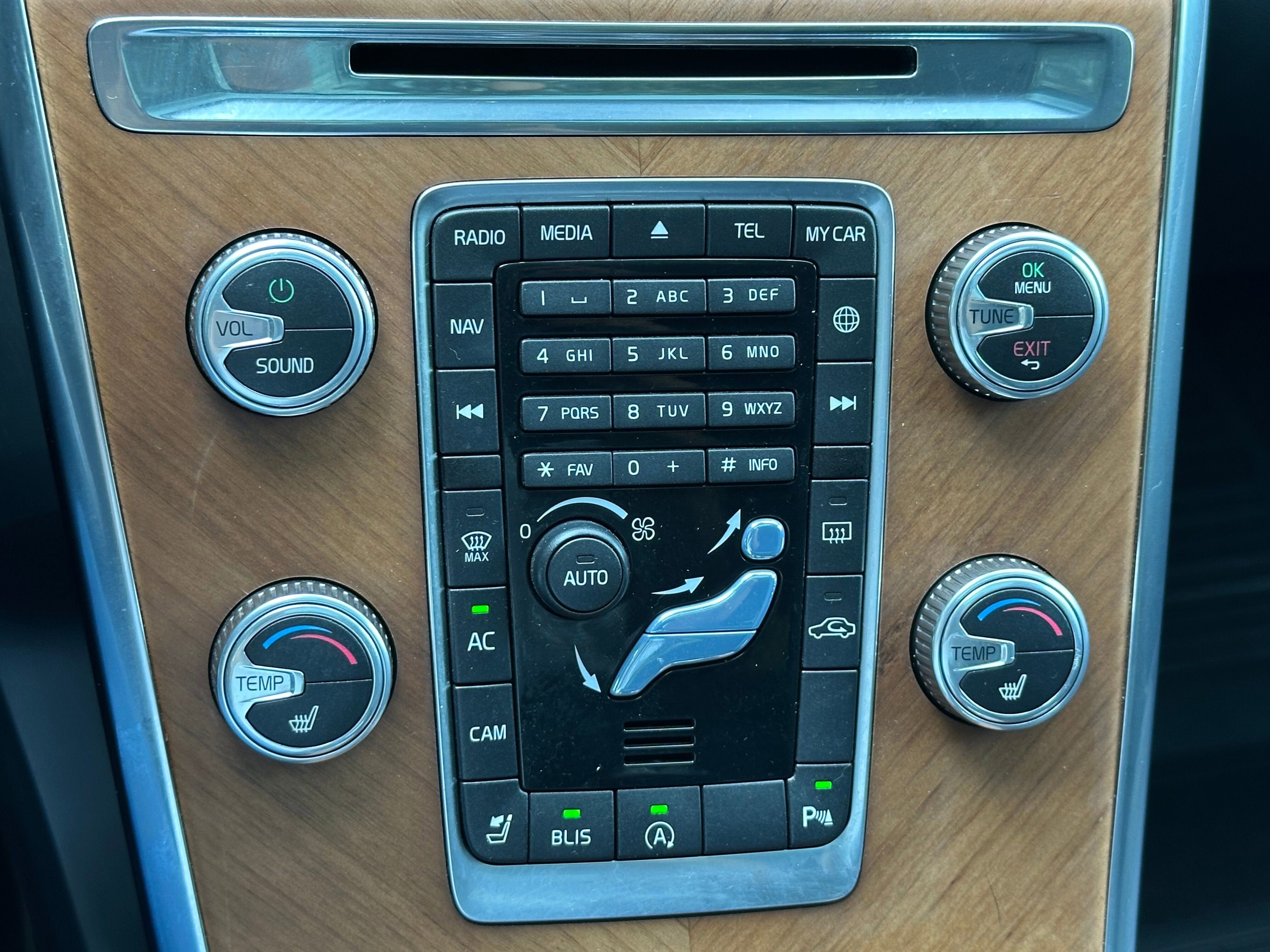 2017 Volvo XC60 Inscription