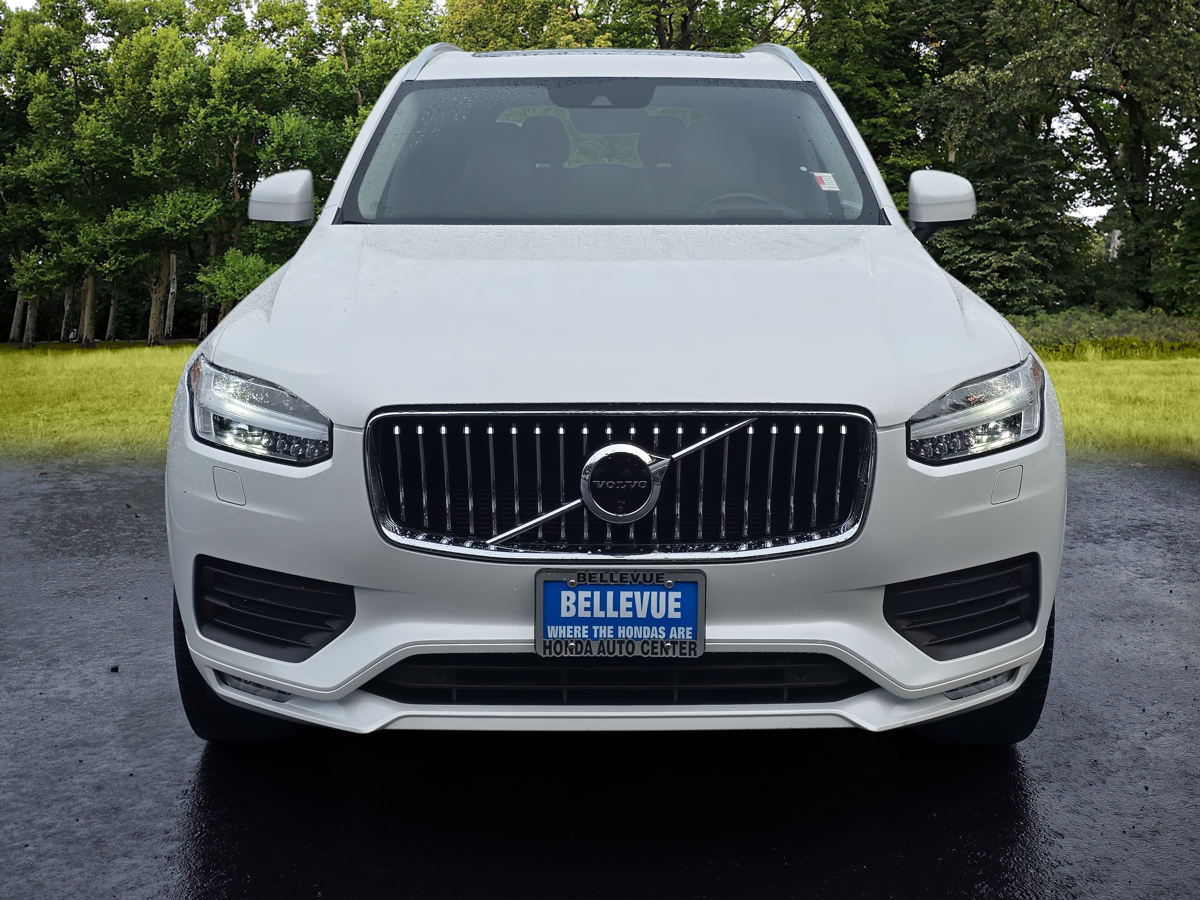 2020 Volvo XC90 Momentum