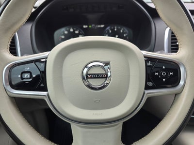 2020 Volvo XC90 Momentum