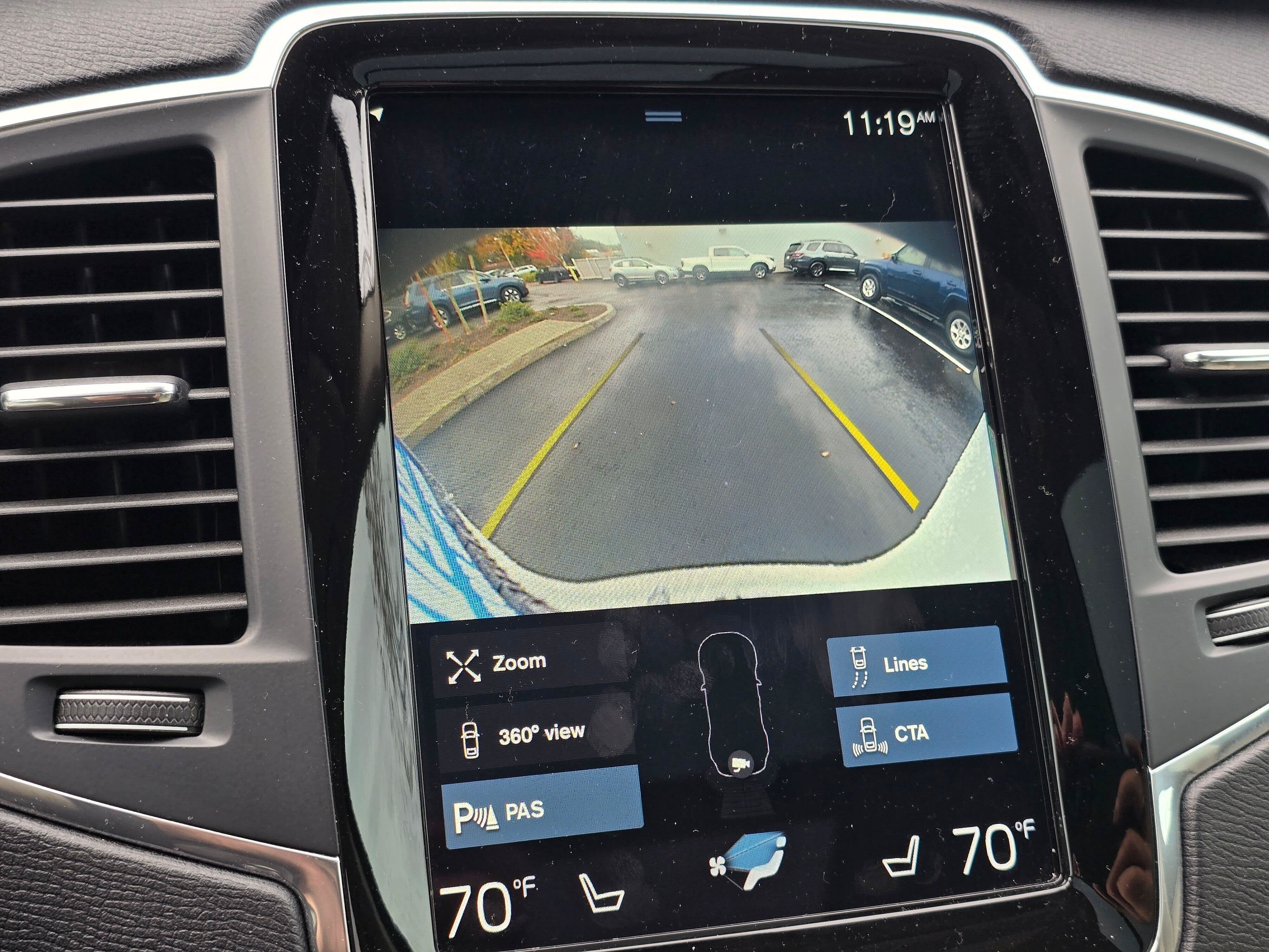 2020 Volvo XC90 Momentum